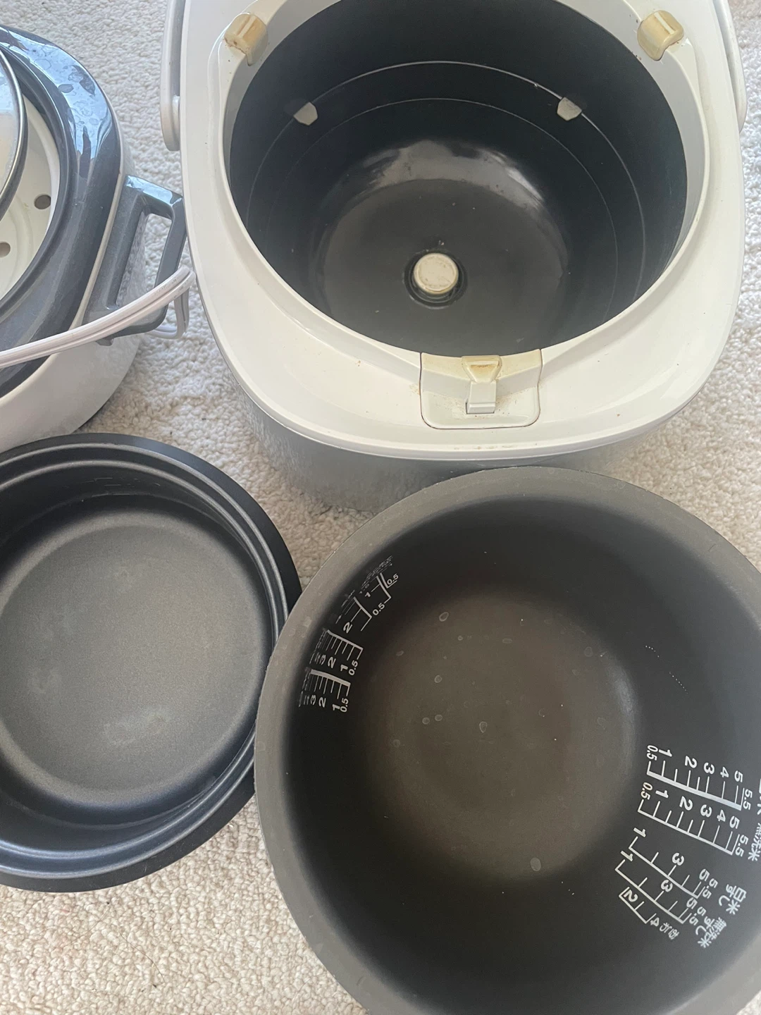 Black+Decker and Toshiba Rice Cookers - photo 3