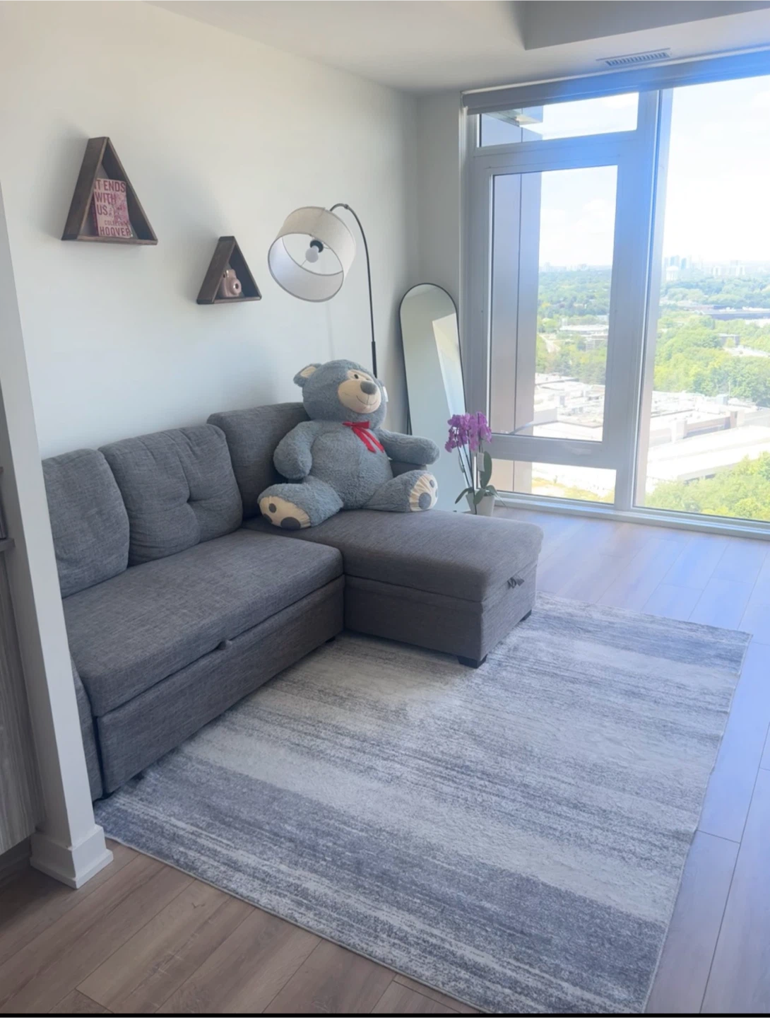 Area Rug for Sale – Modern Grey & White