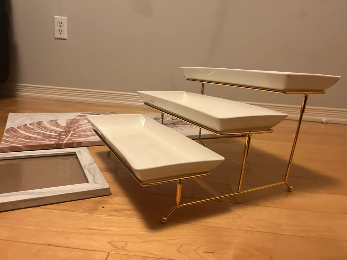 Three-tier white serving tray stand - photo 3