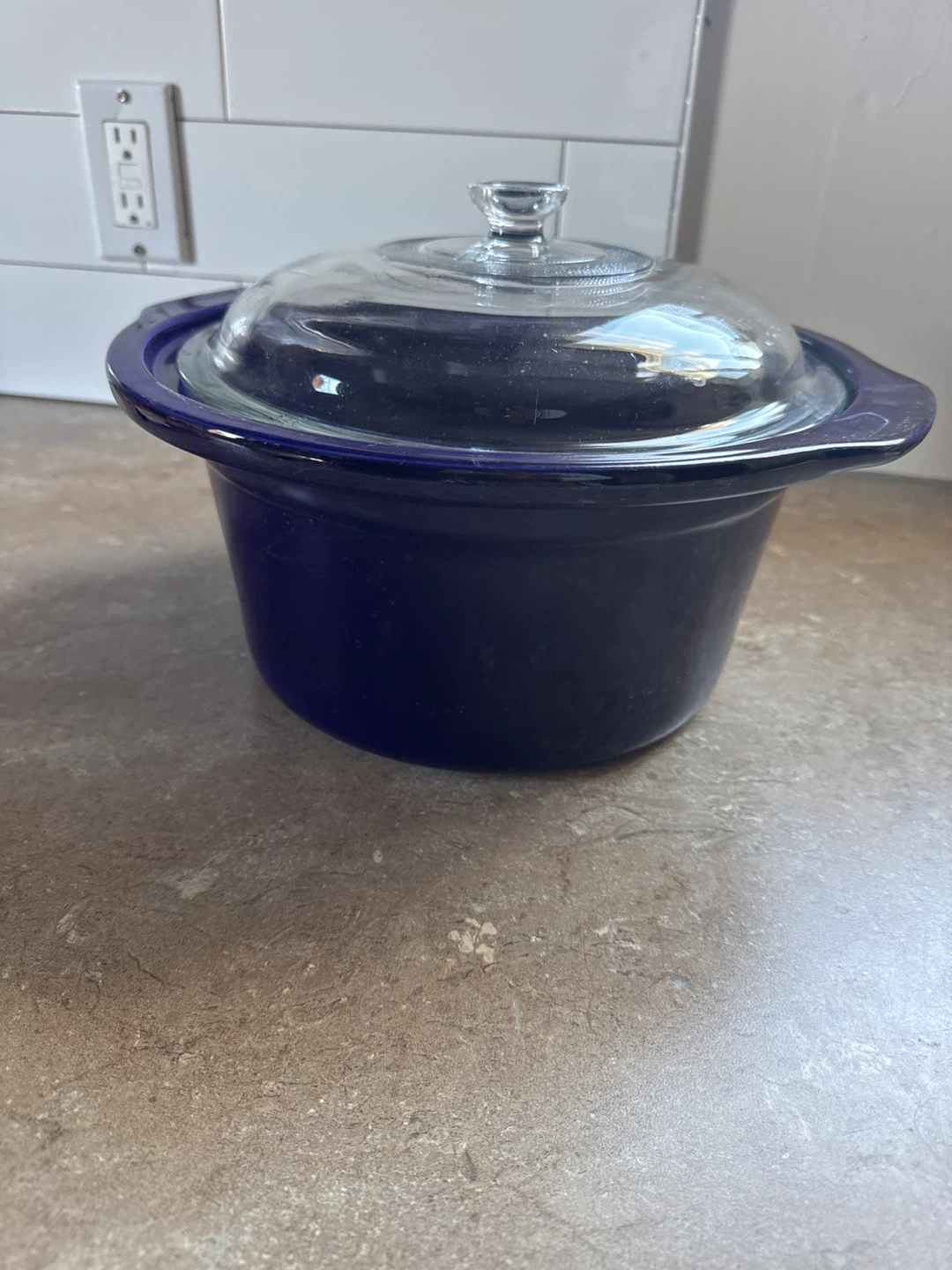 Blue Crock-Pot replacement ceramic insert with lid