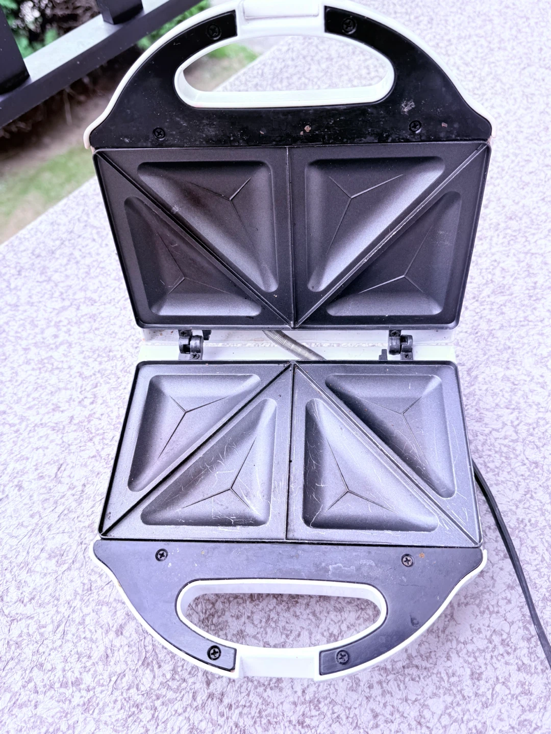 Salton Sandwich Toaster - photo 5