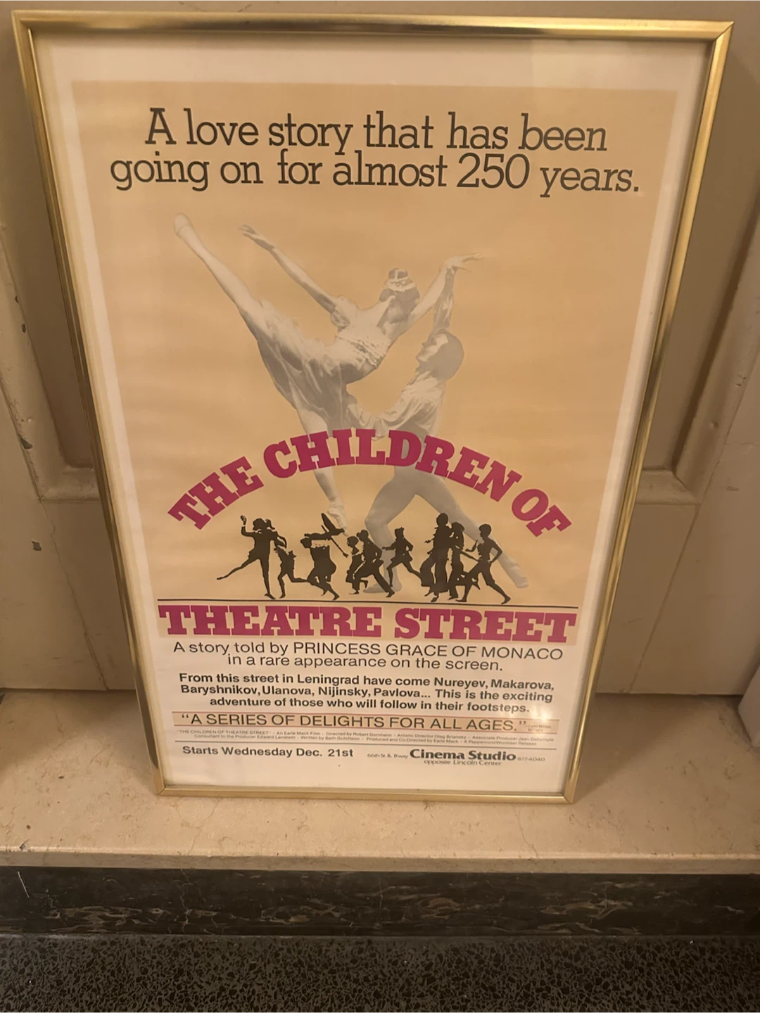Two (2) Original 1977 theatrical poster - photo 4