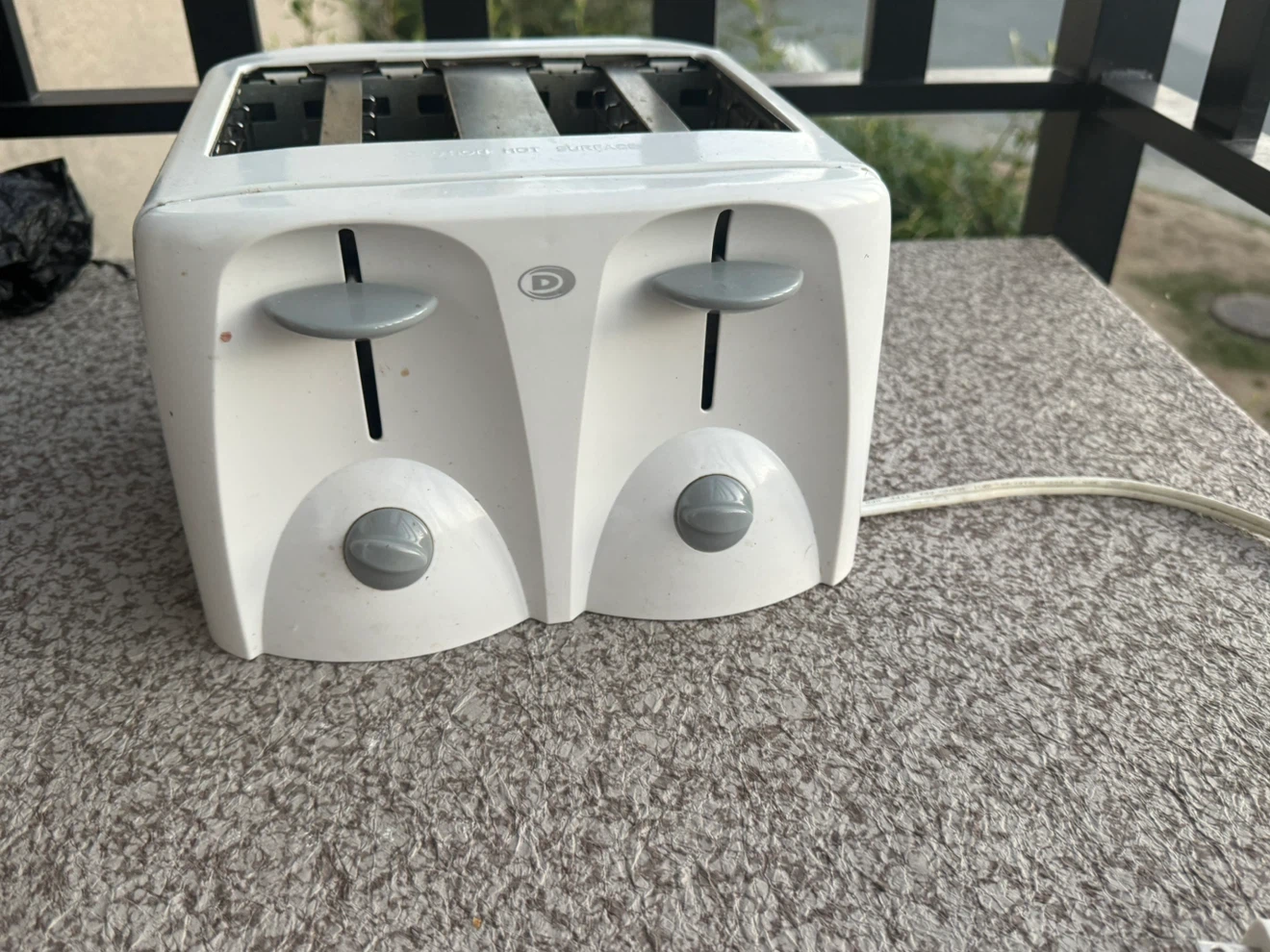 Mainstays 4-Slice White Toaster