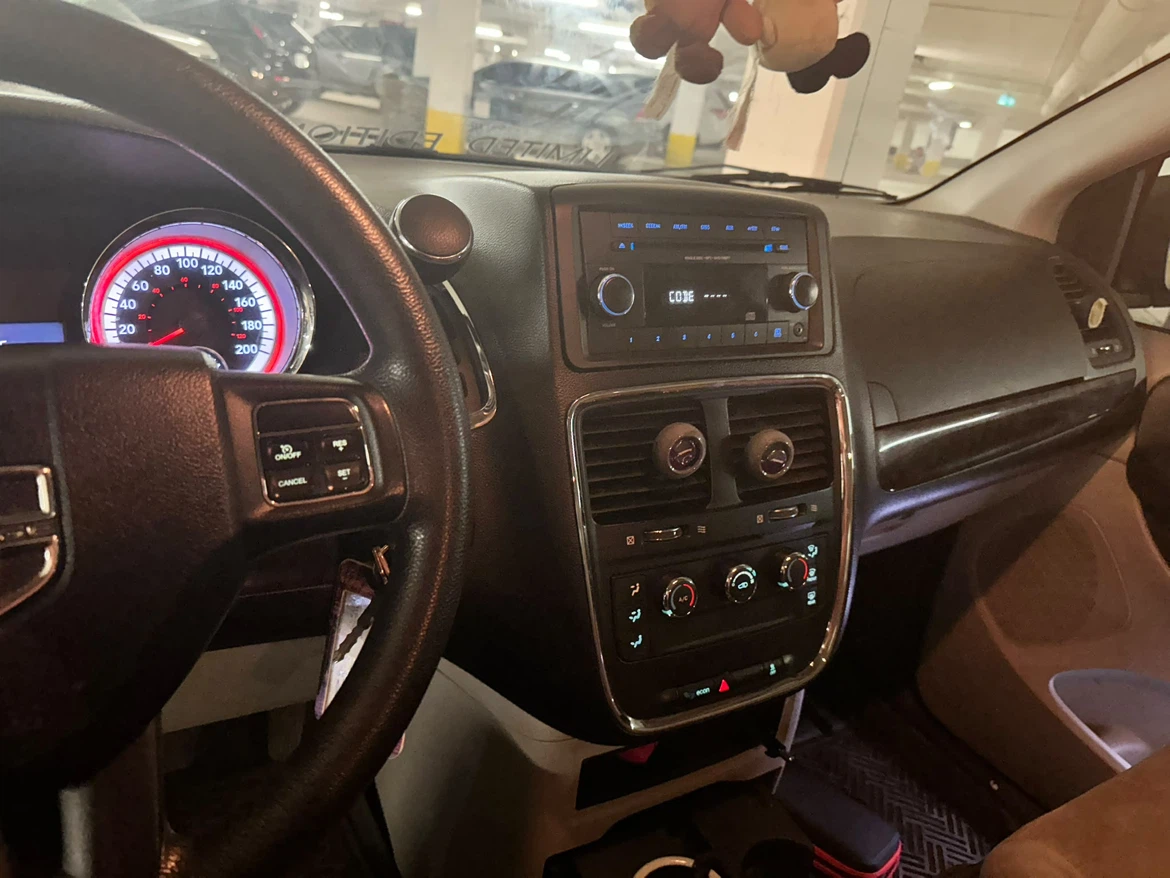 Dodge Grand Caravan Minivan