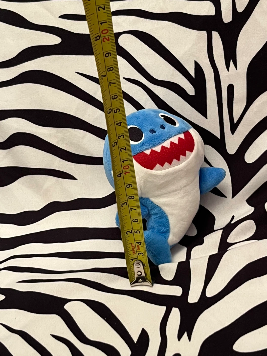 💙 Pinkfong Baby Shark Daddy Shark Plush💙 - photo 2