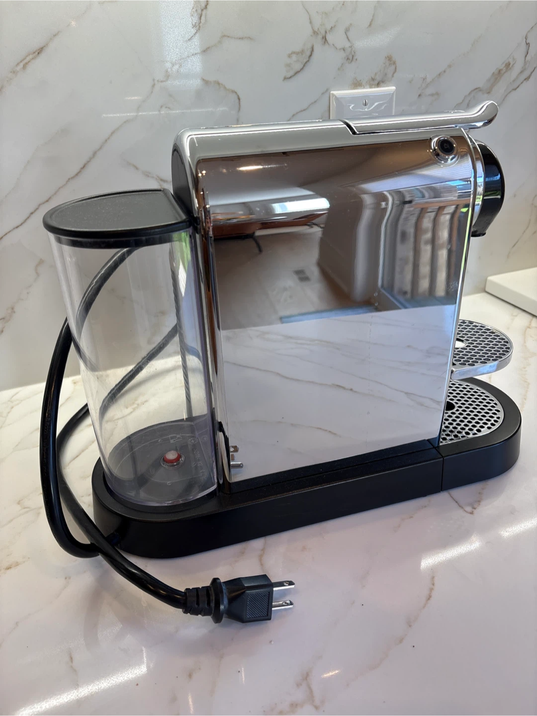 Nespresso Citiz & Milk Coffee Machine - photo 2