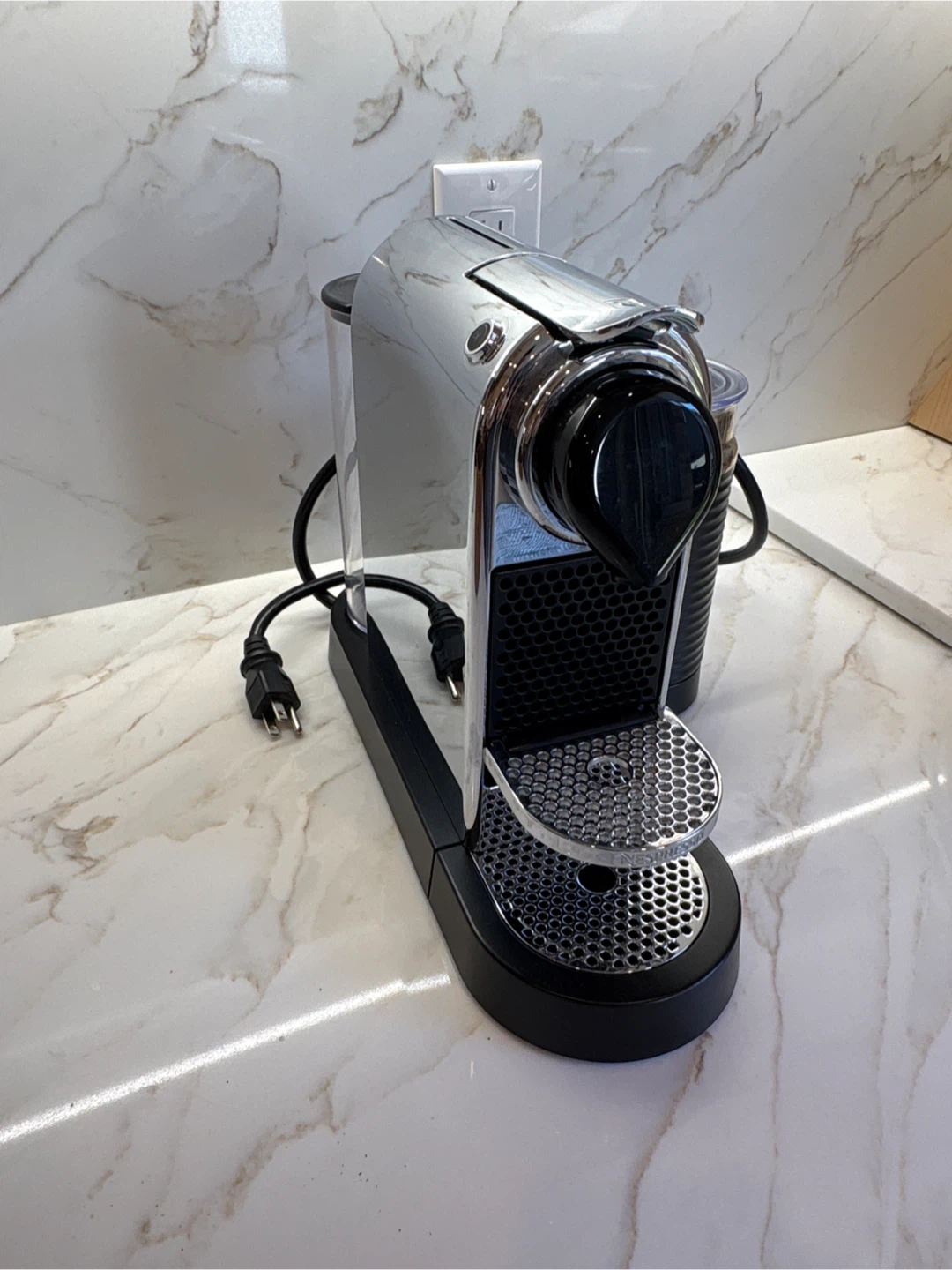 Nespresso Citiz & Milk Coffee Machine - photo 4
