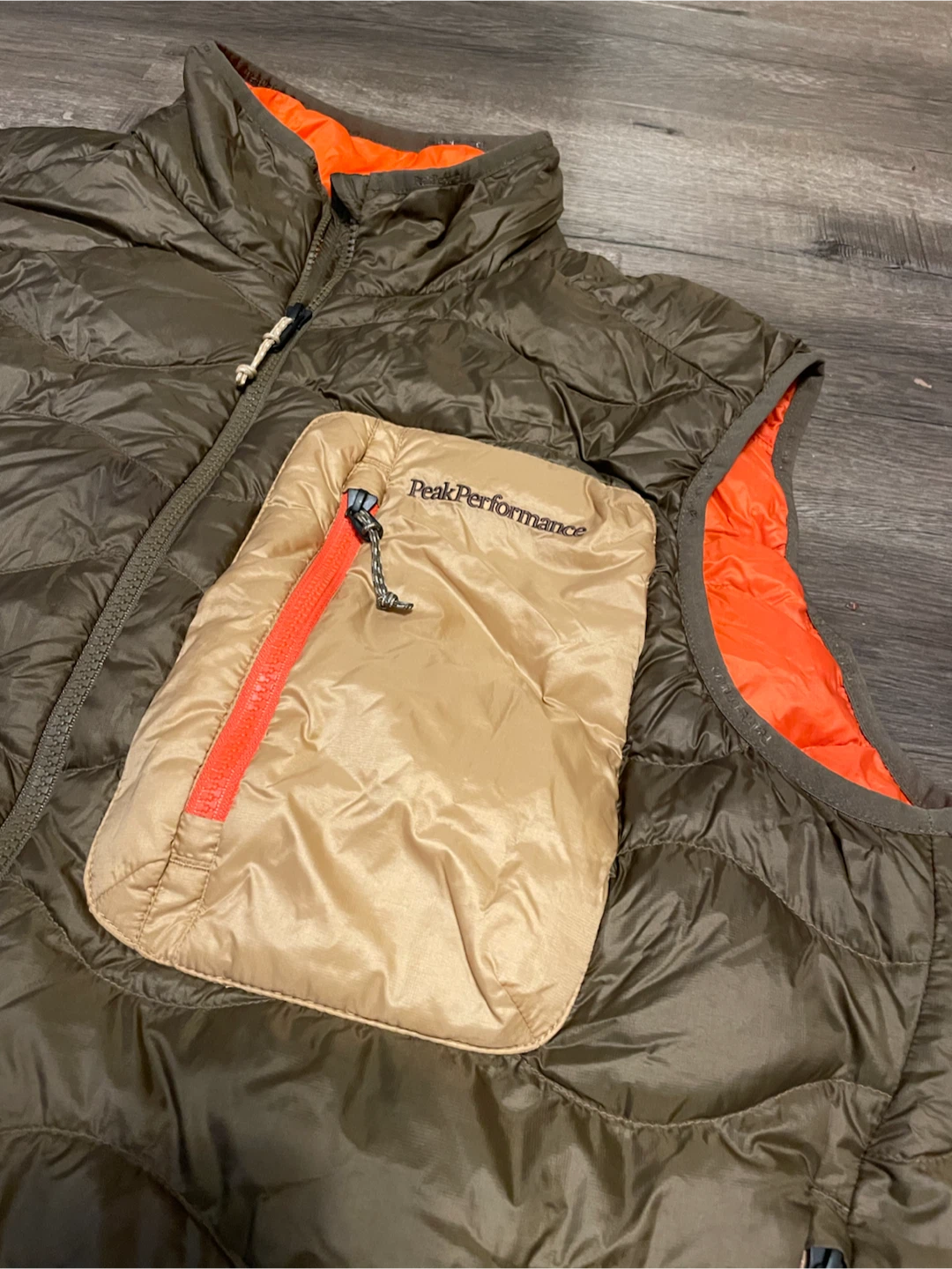 Peak Performance Helium Down Vest Olive XL - photo 2