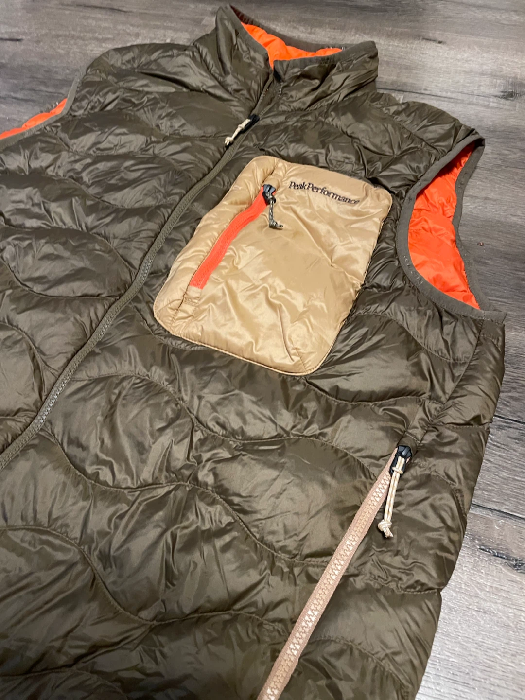 Peak Performance Helium Down Vest Olive XL - photo 3