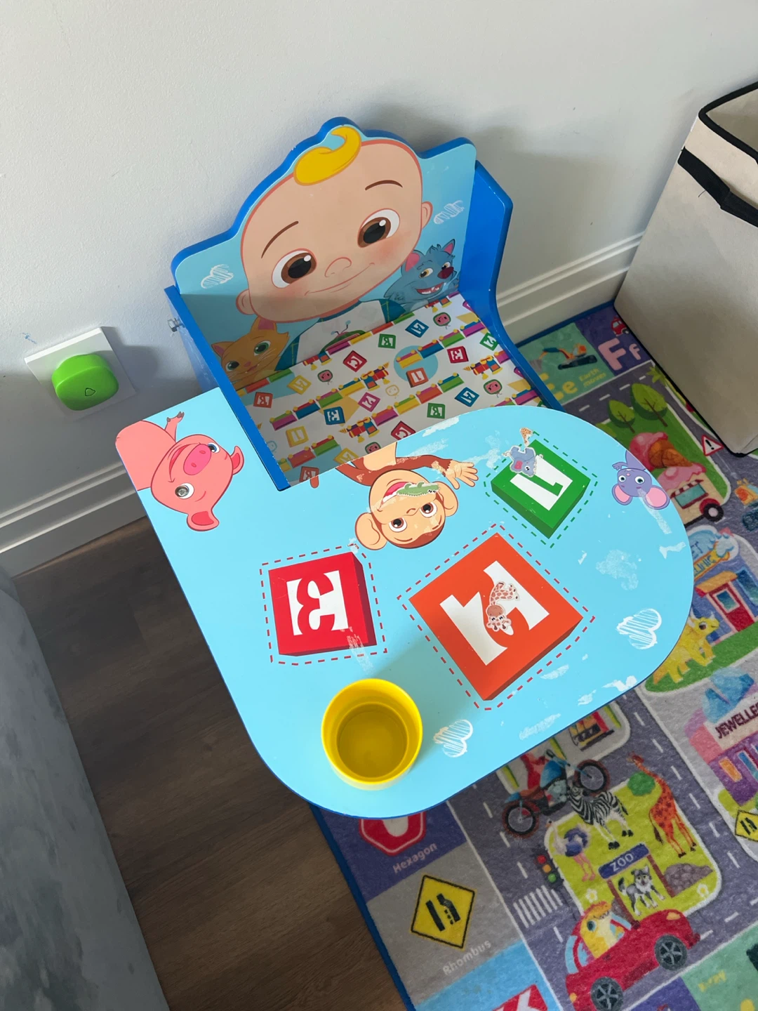 Coco Melón Kids School Desk - photo 3
