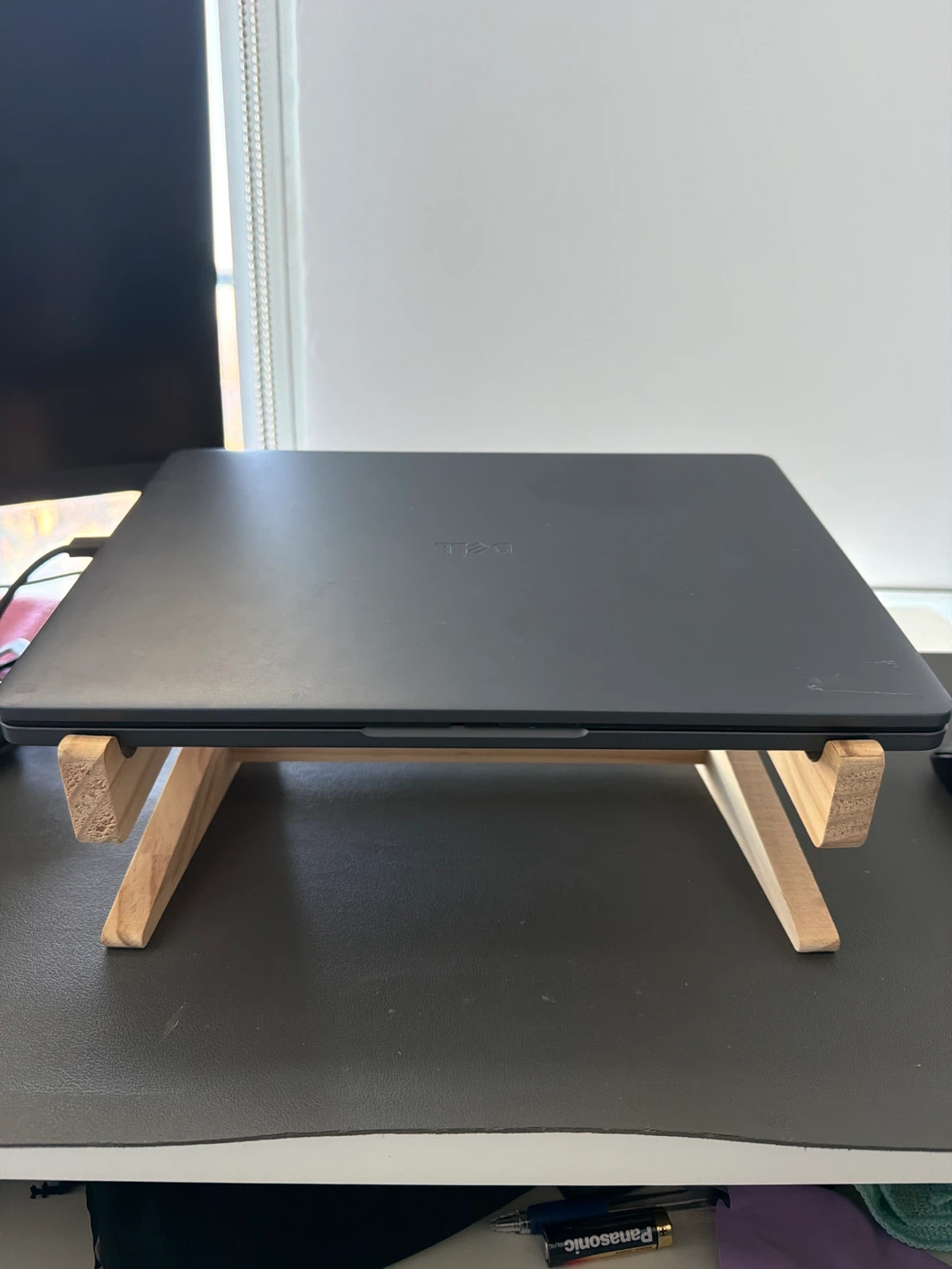 Wooden laptop stand - photo 2