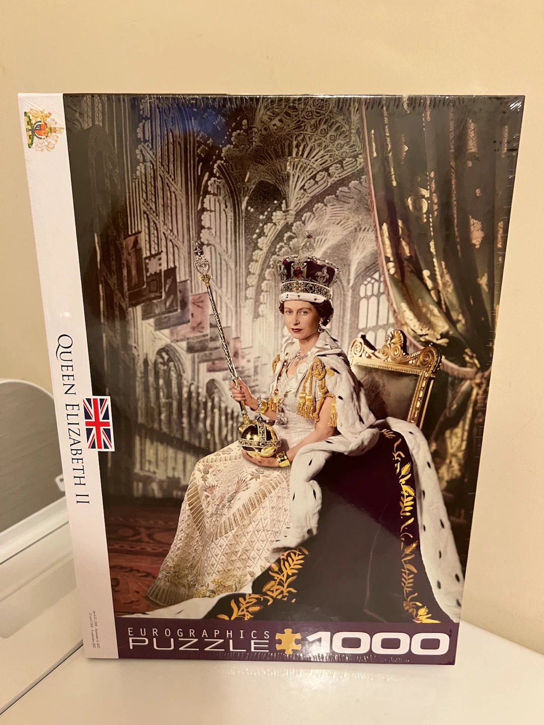 EuroGraphics Queen Elizabeth II 1000-Piece Puzzle