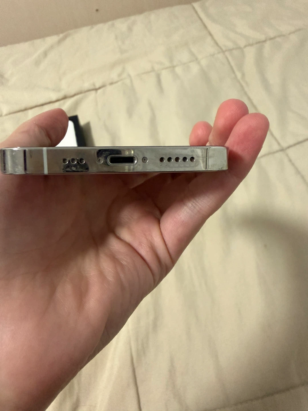 iPhone 13 Pro - photo 4