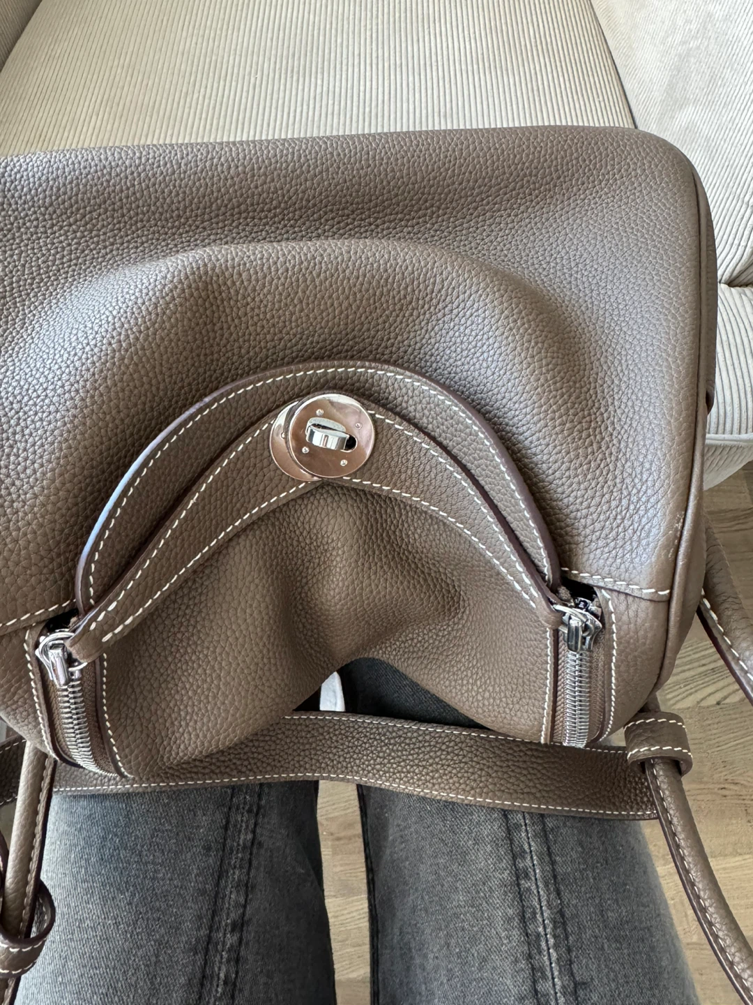 Hermes Lindy Bag taupe grey - photo 3