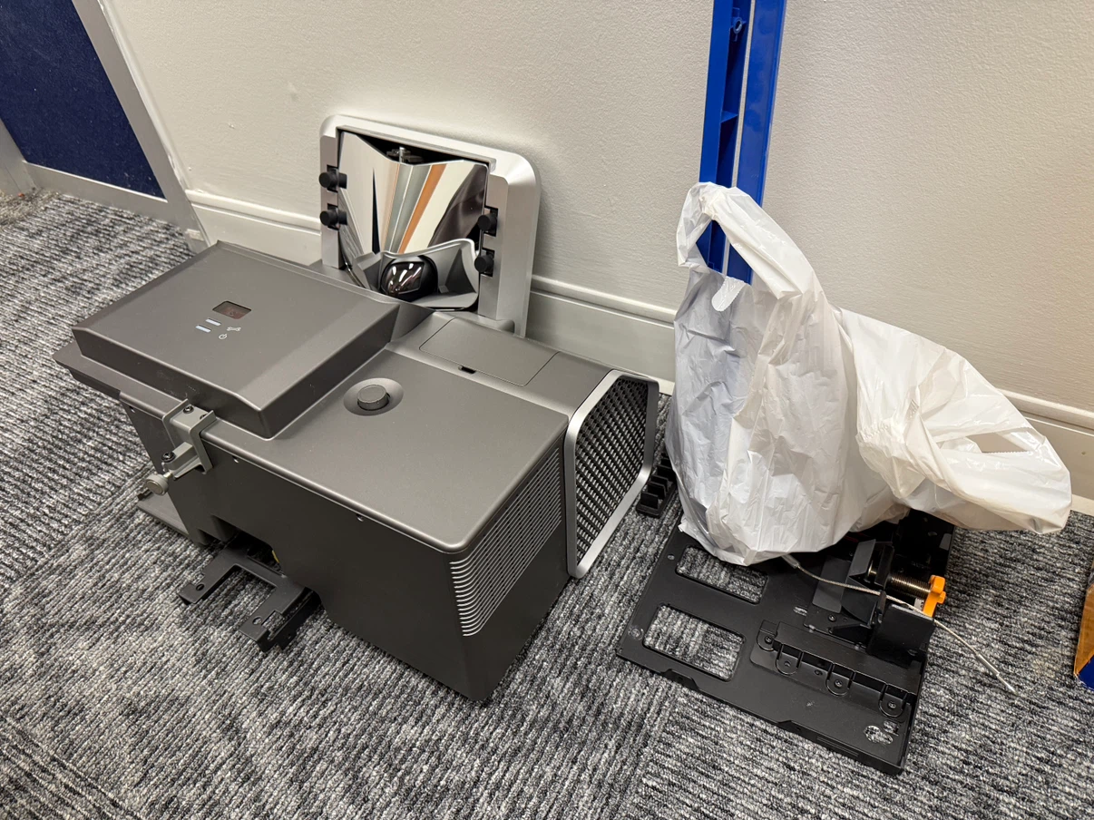 Smart Technologies Projector - photo 3