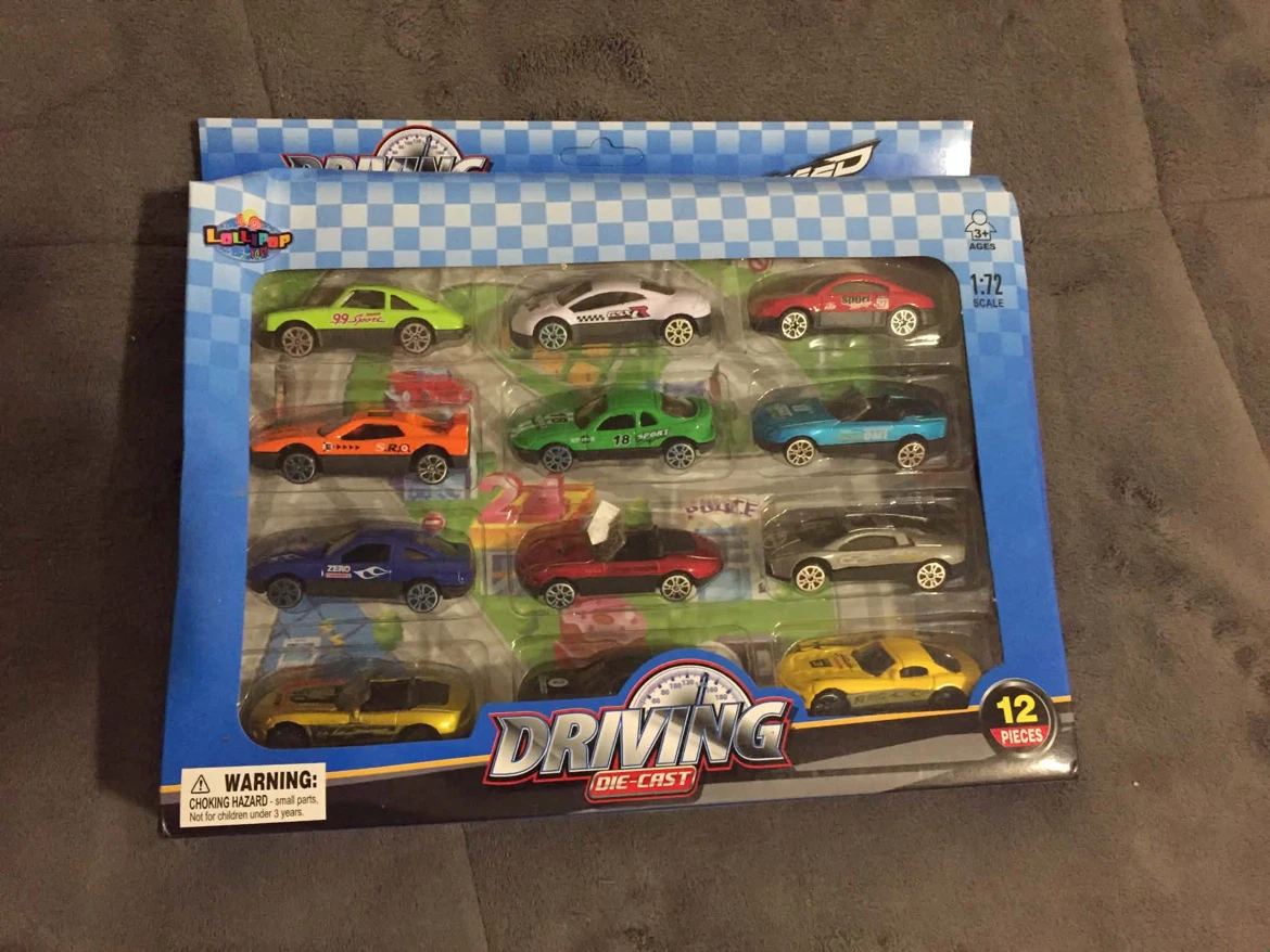 Large Collection of Assorted Toy Die-Cast Cars - photo 3
