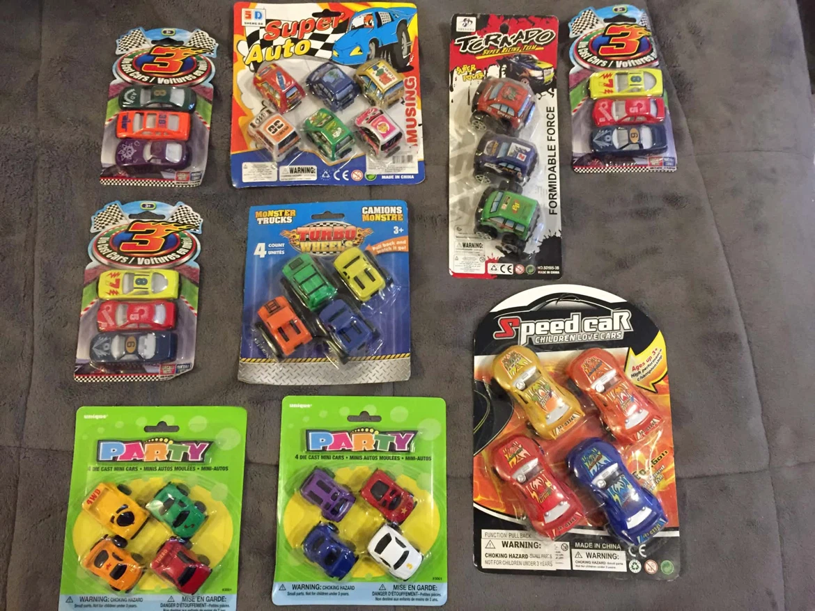 Large Collection of Assorted Toy Die-Cast Cars - photo 4
