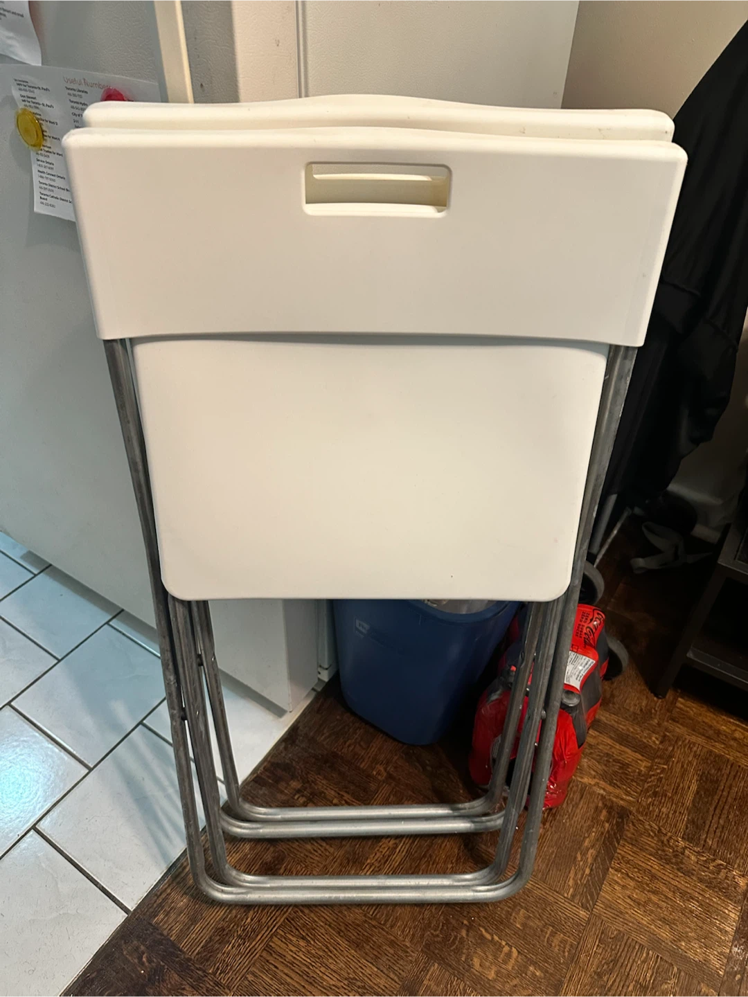 Set of two Ikea white folding chairs - photo 2