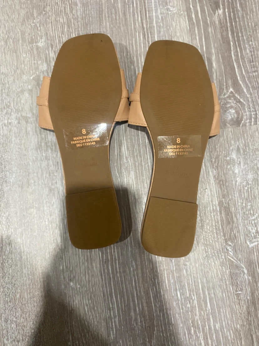 Lily and Joy Beige Chain Sandals Size 8 - photo 2