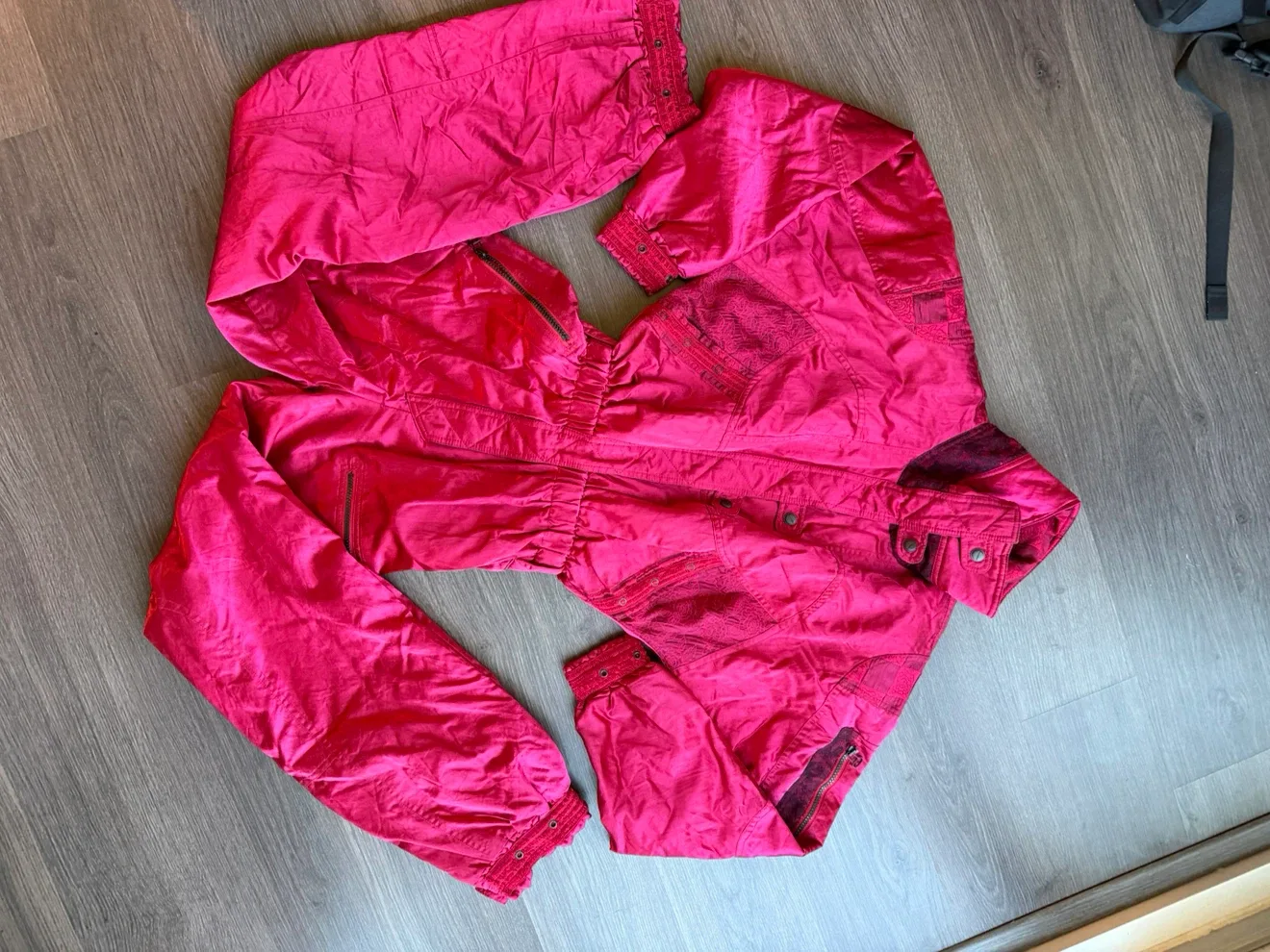 Vintage Hot red Ski Suit - photo 2
