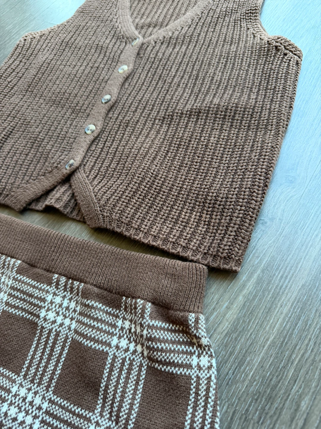 Freshman 1996 Knit Vest and Skirt Set - photo 3