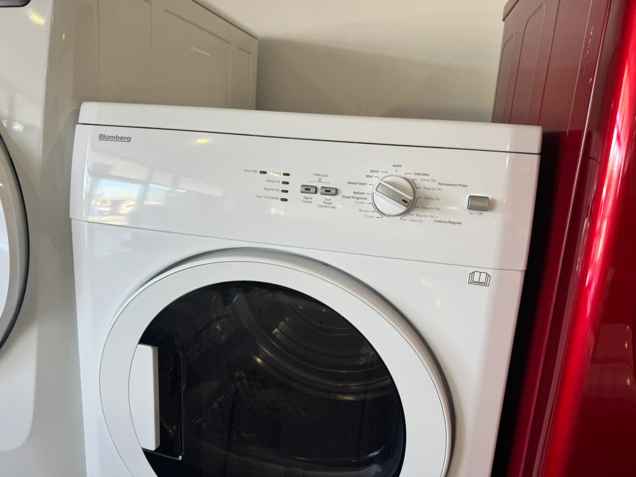Blomberg Washer and Dryer Set - photo 2