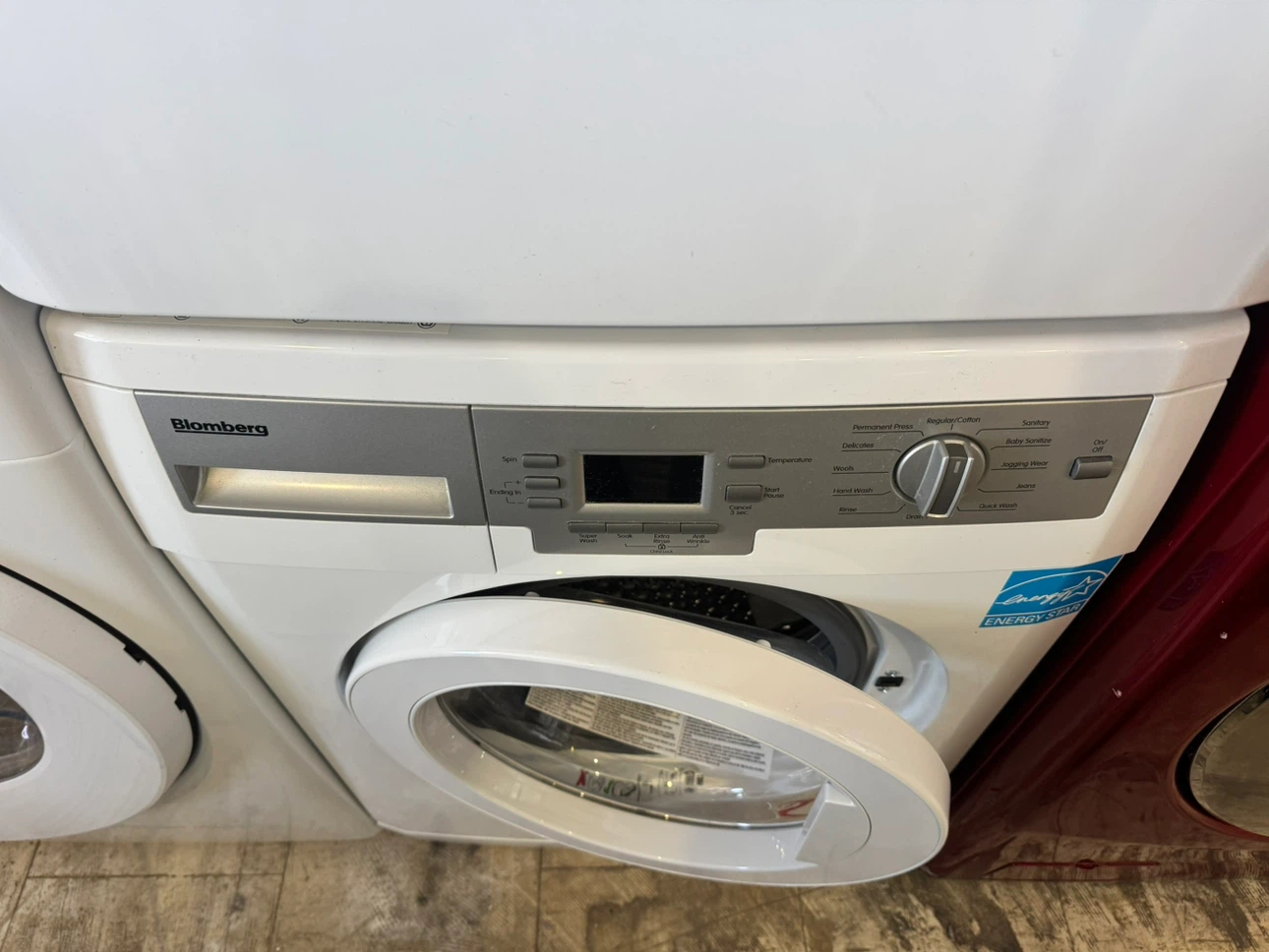 Blomberg Washer and Dryer Set - photo 4