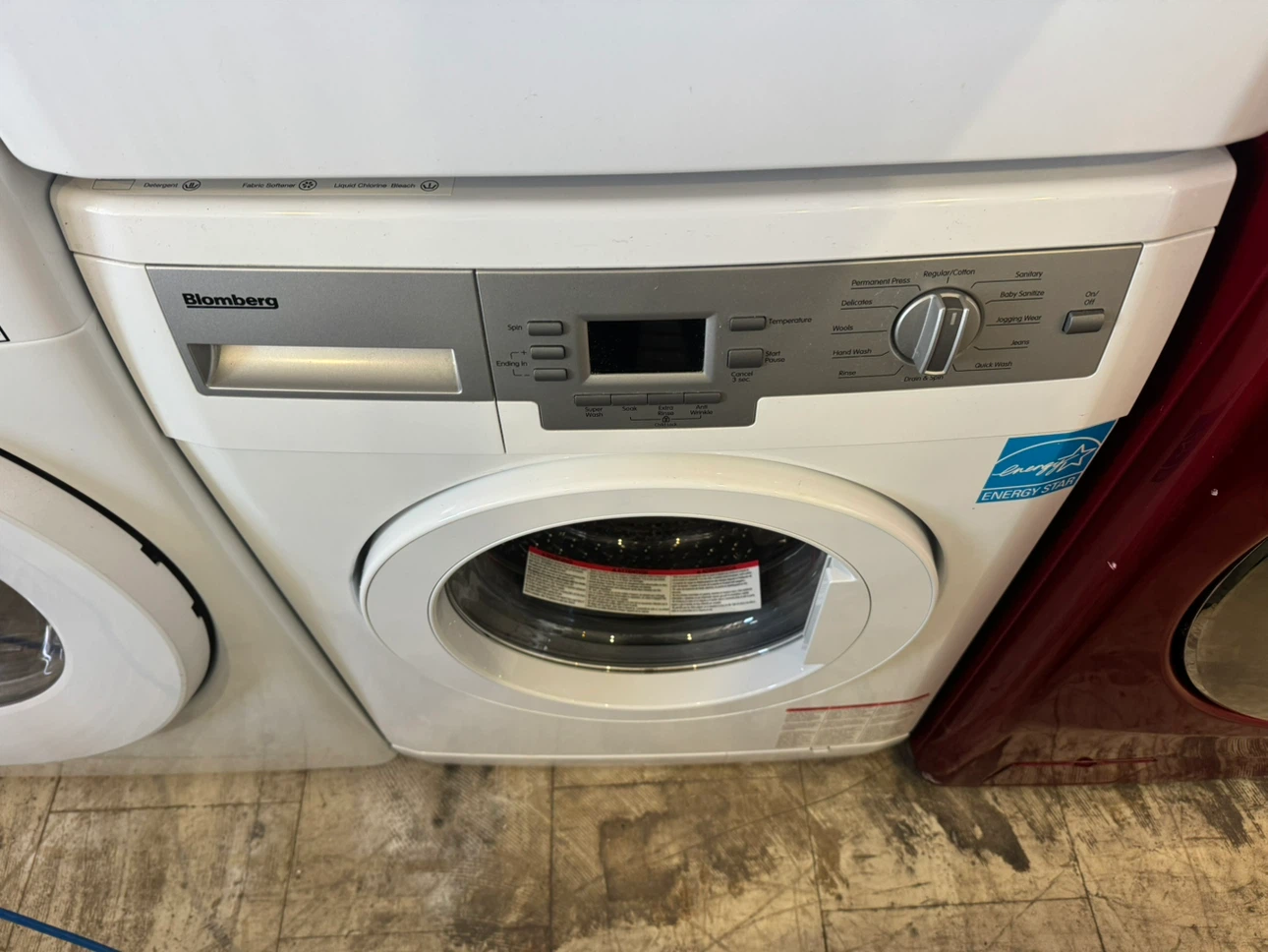 Blomberg Washer and Dryer Set - photo 5