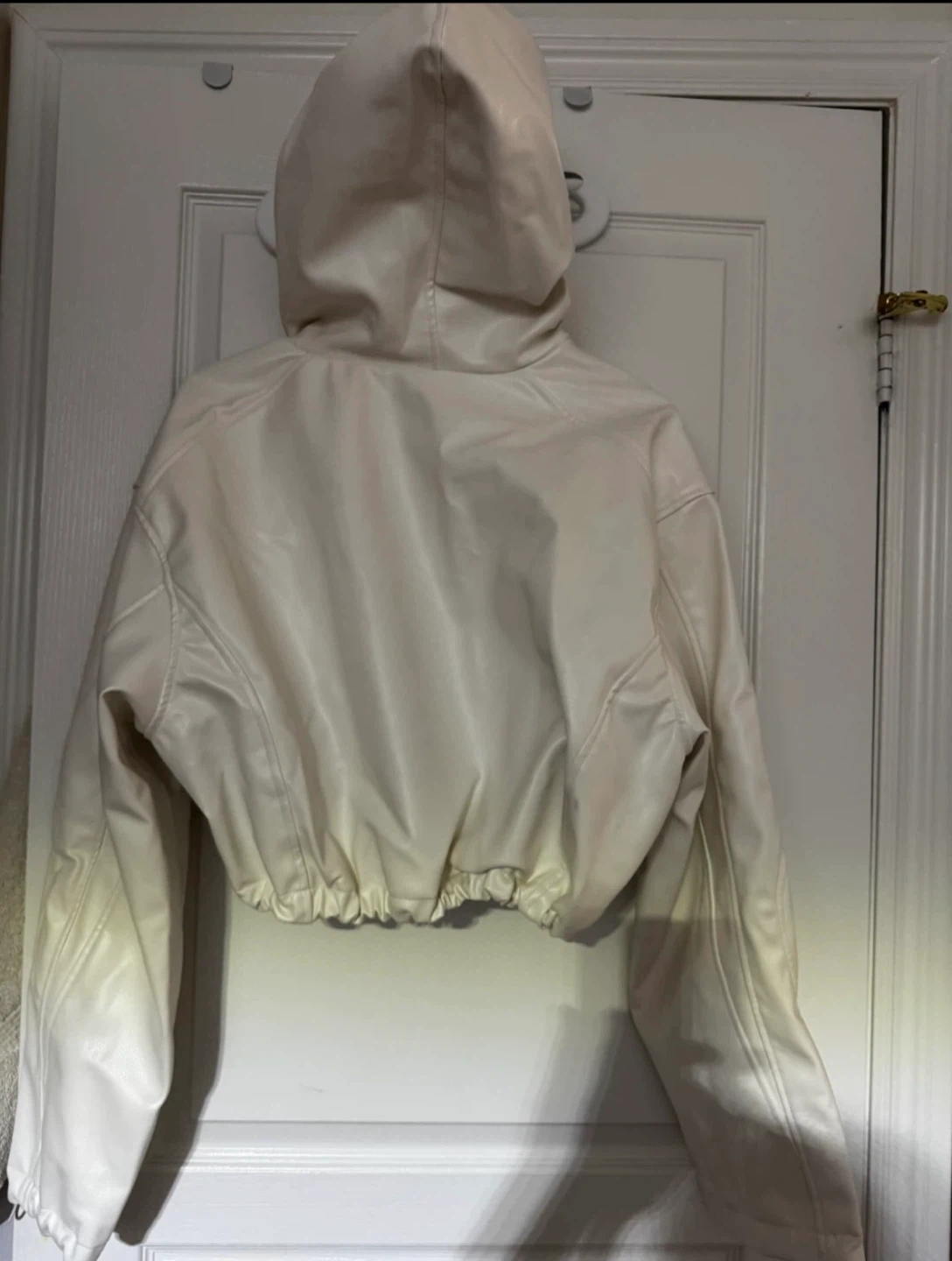 Khy Off-White Faux Leather Cropped Hoodie - photo 4