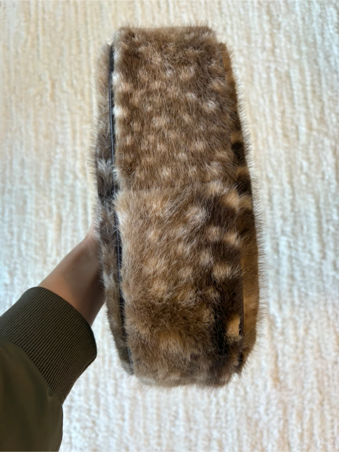 NEW BCBGGeneration BAMBI Faux Fur Handbag - photo 4