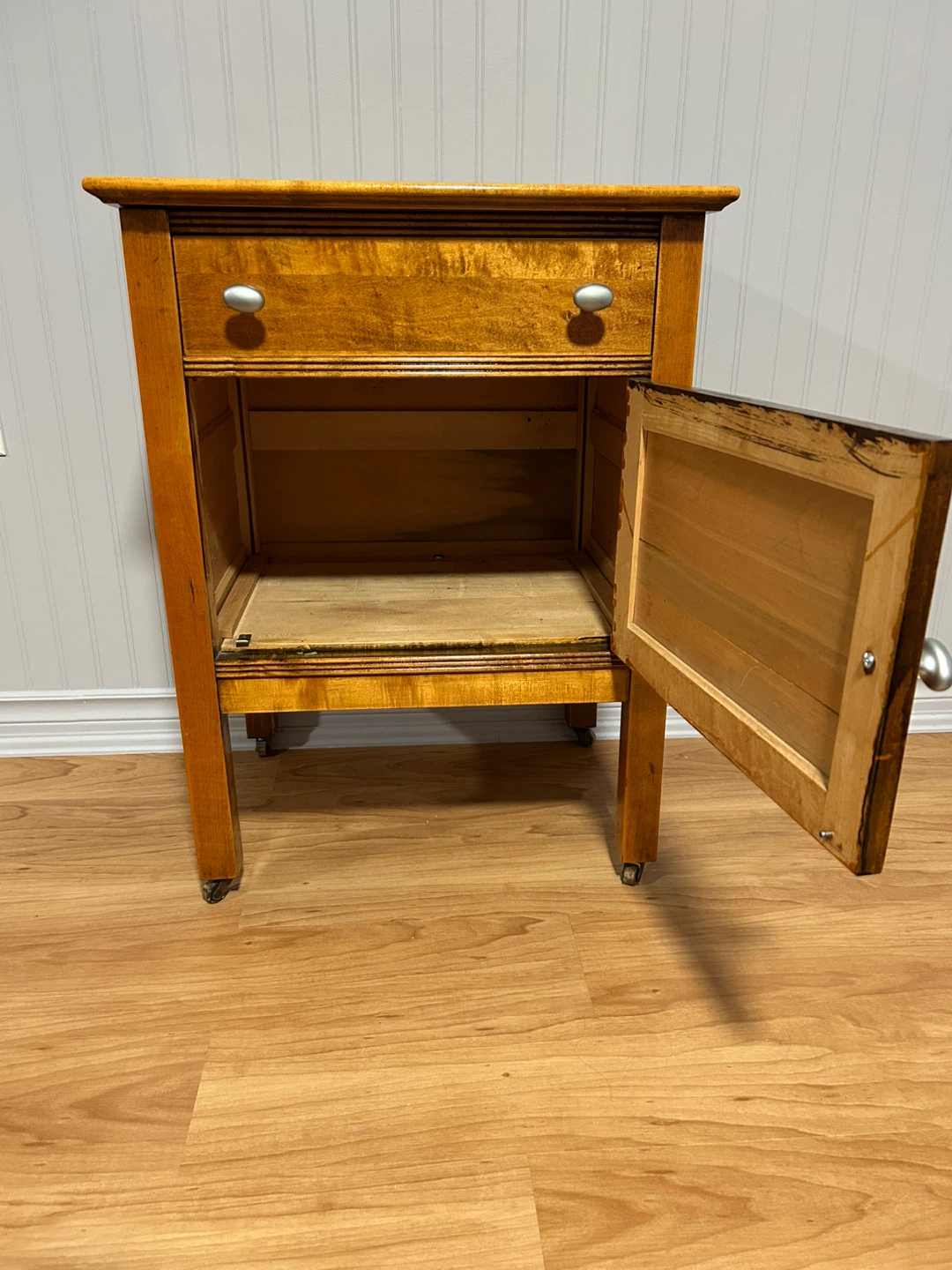 Antique nightstand / side table - photo 2