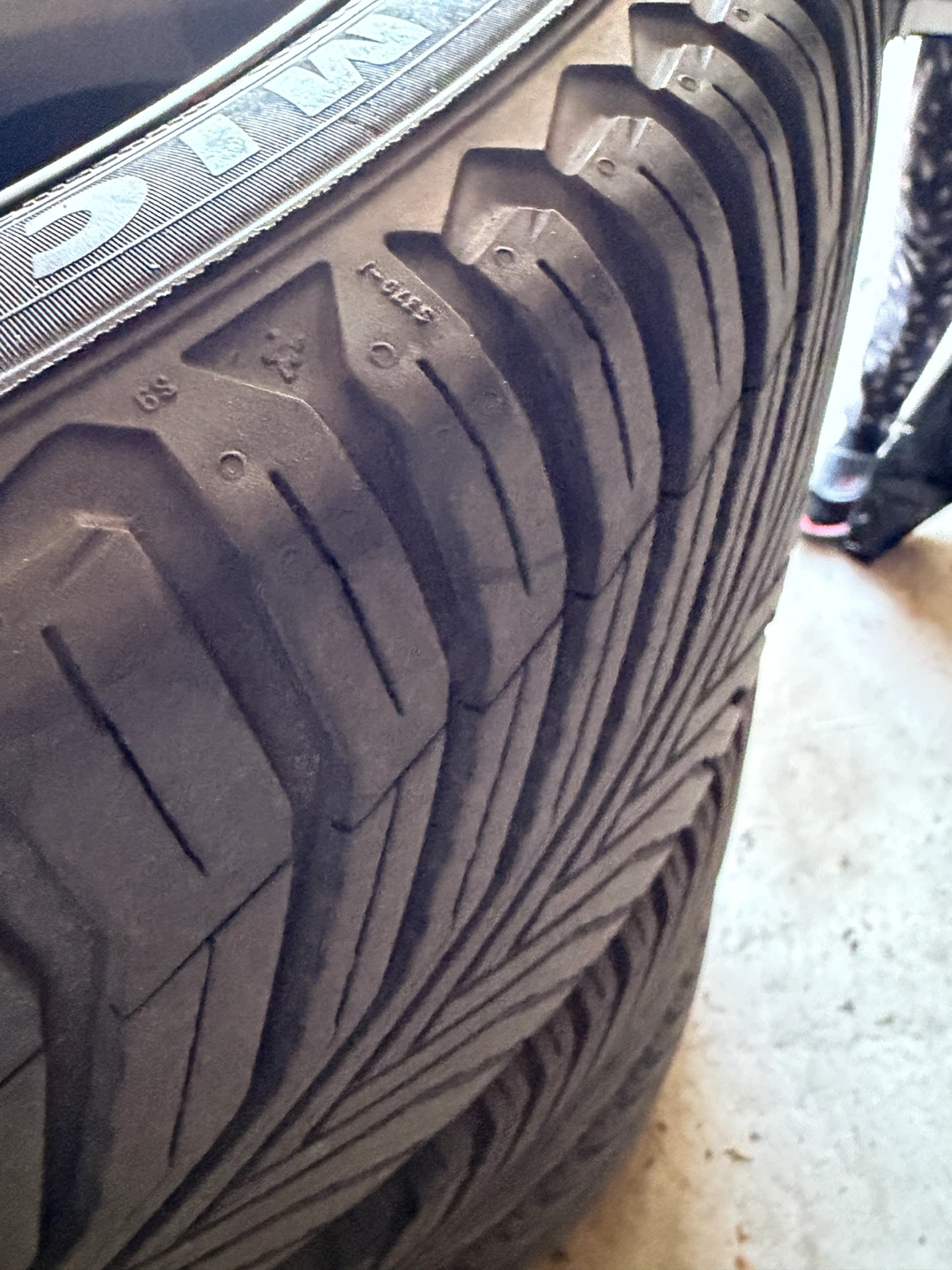 Set of 4 Michelin CrossClimate Tires 265/45R20 - photo 3