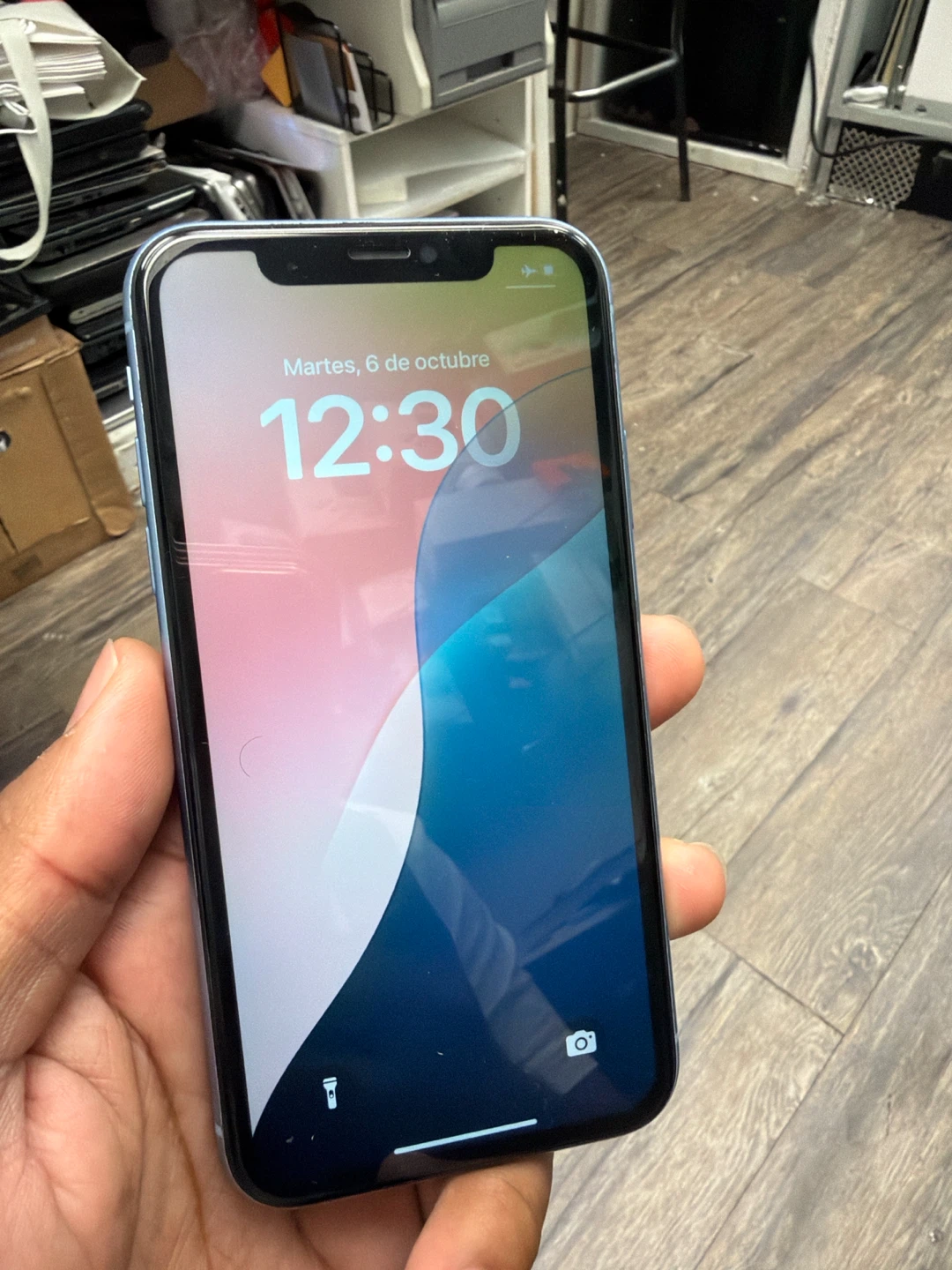 Apple iPhone XR Blue - photo 2