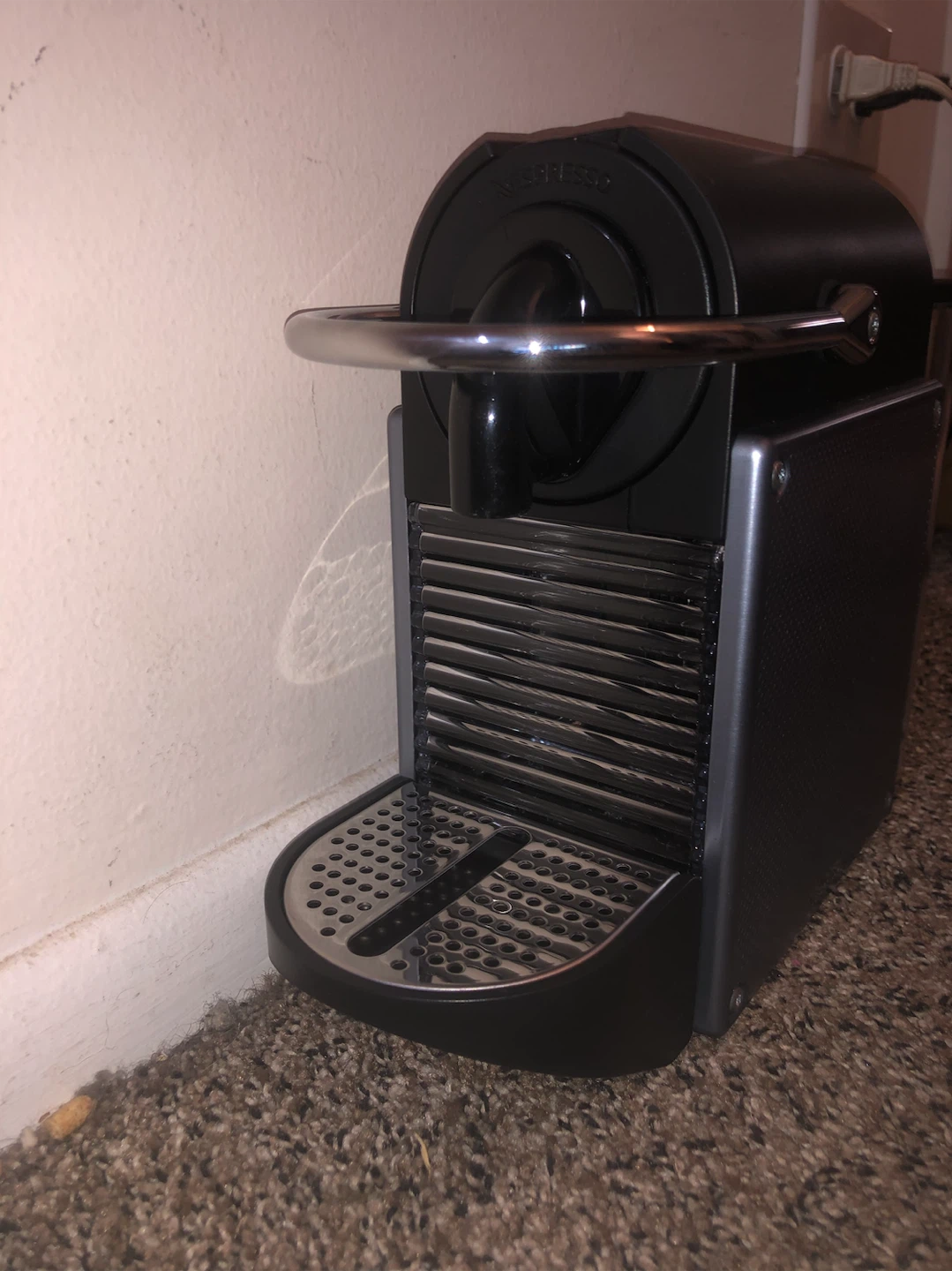 Nespresso Pixie Coffee Maker Type D60 - photo 2