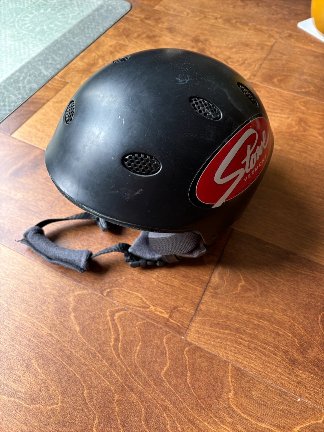 Bollé Youth Ski Helmet - Size Medium - photo 4