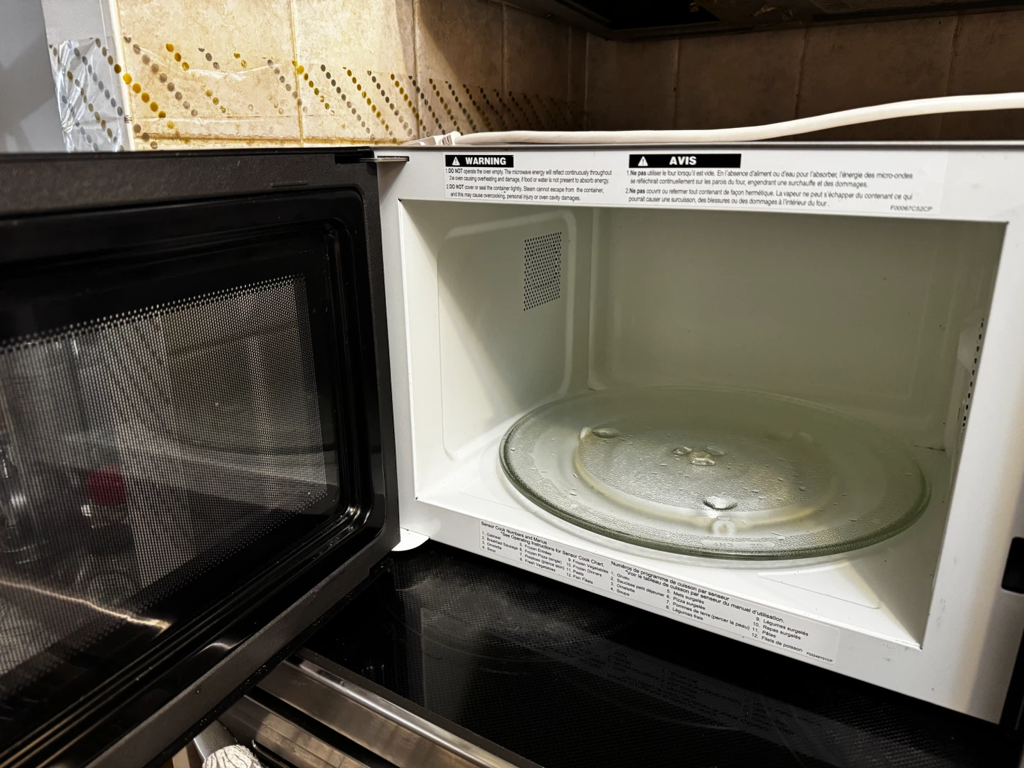 Panasonic The Genius Inverter Microwave NN-ST663S - photo 2