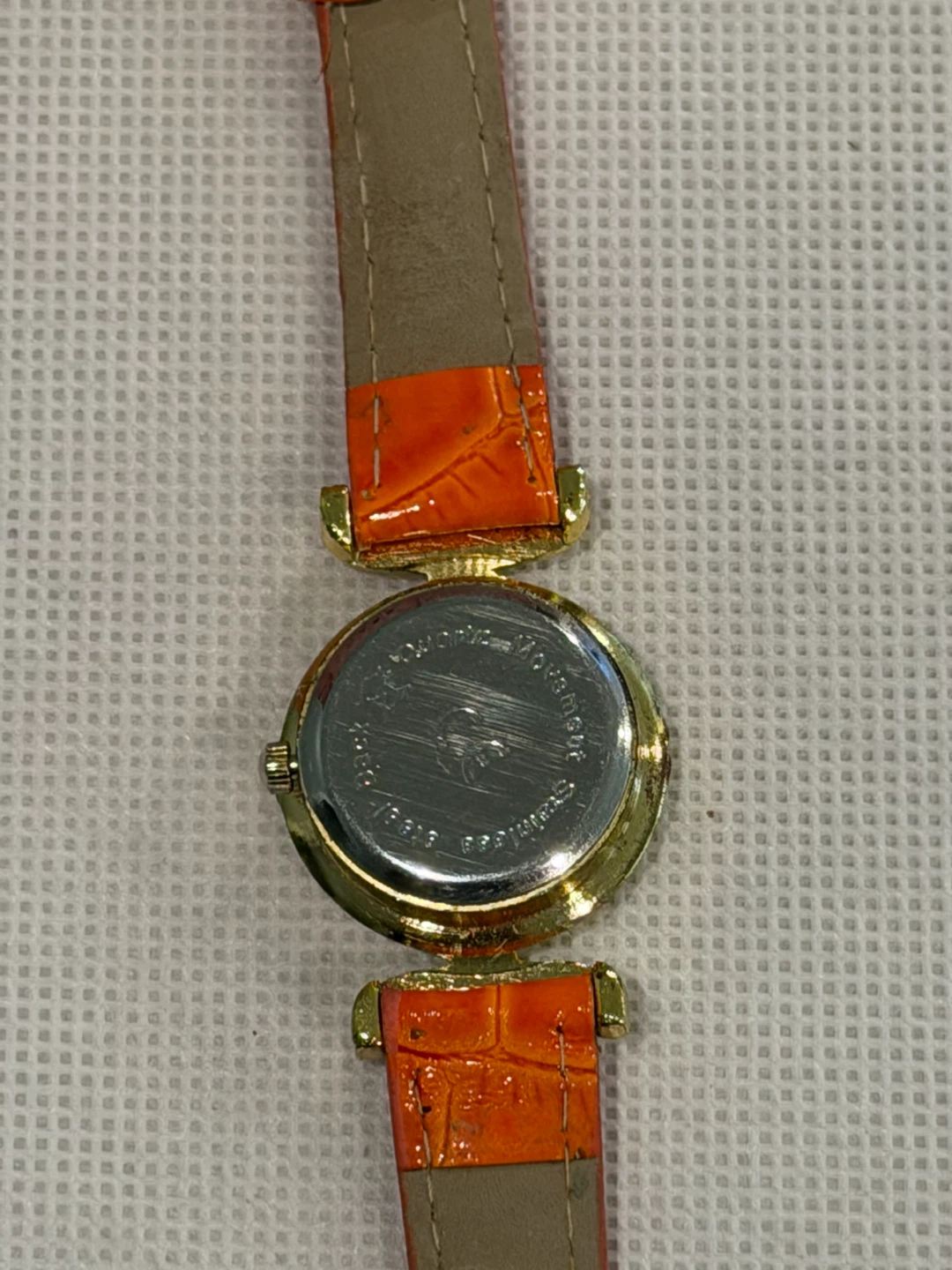 Venice Quartz Watch with Orange Strap new battery - photo 3