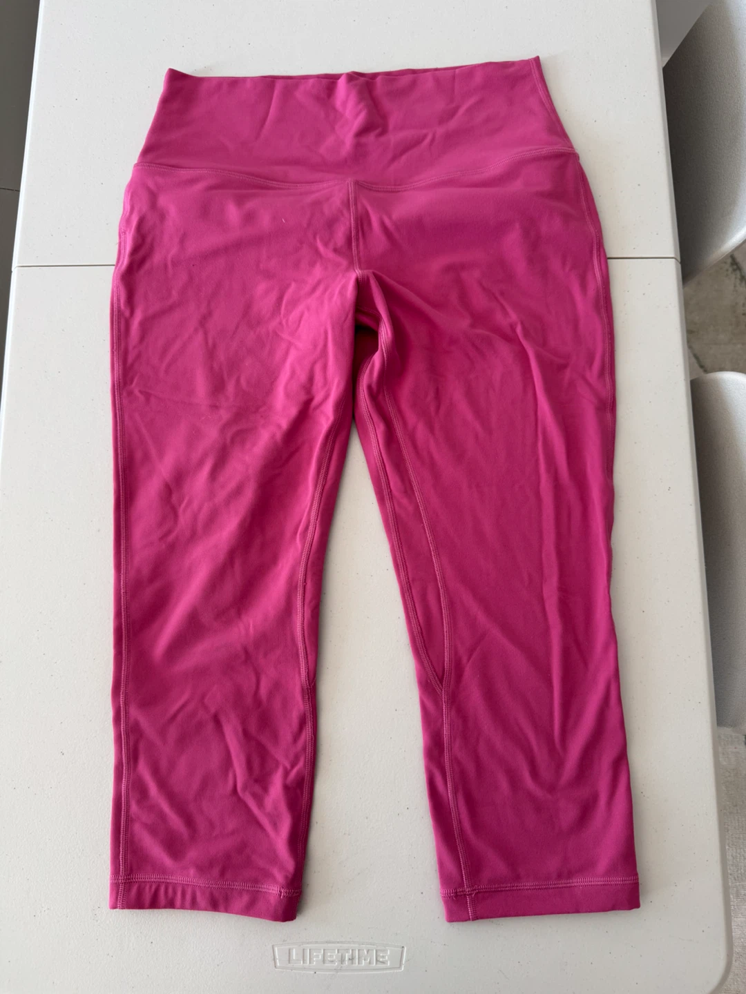 Lululemon Pink Capri Leggings 10 double-lined thick