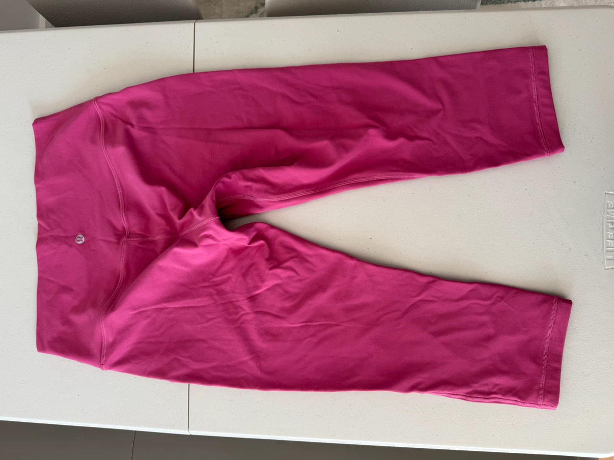 Lululemon Pink Capri Leggings 10 double-lined thick - photo 5