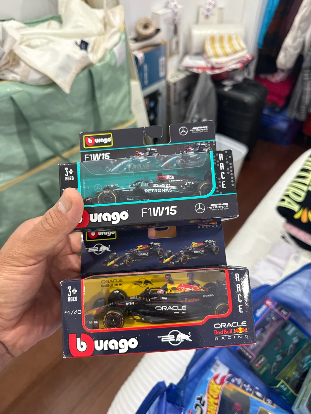 2 Bburago 1/43 F1 Die-cast Cars