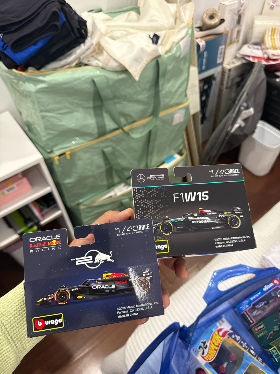 2 Bburago 1/43 F1 Die-cast Cars - photo 2