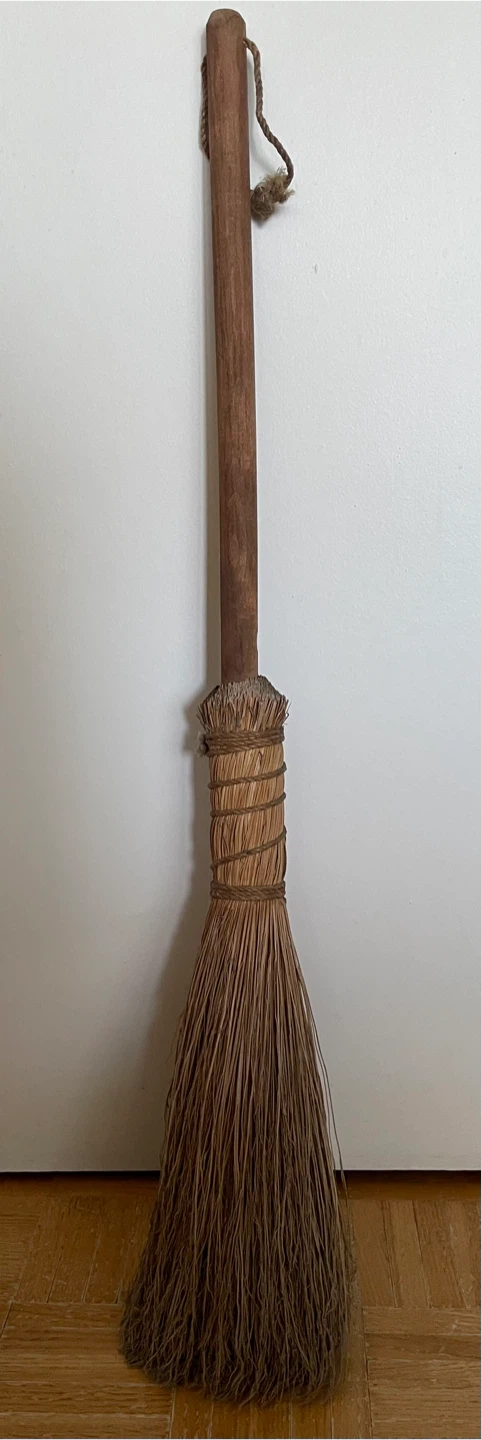 Vintage Antique 1960’s Wood / Straw Broom