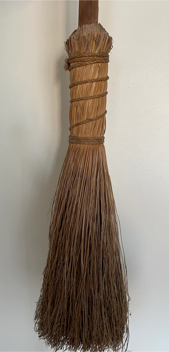 Vintage Antique 1960’s Wood / Straw Broom - photo 2