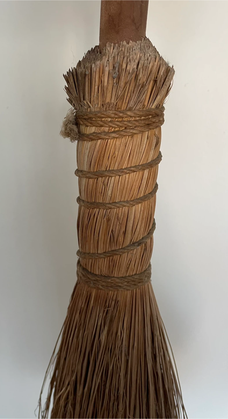 Vintage Antique 1960’s Wood / Straw Broom - photo 4