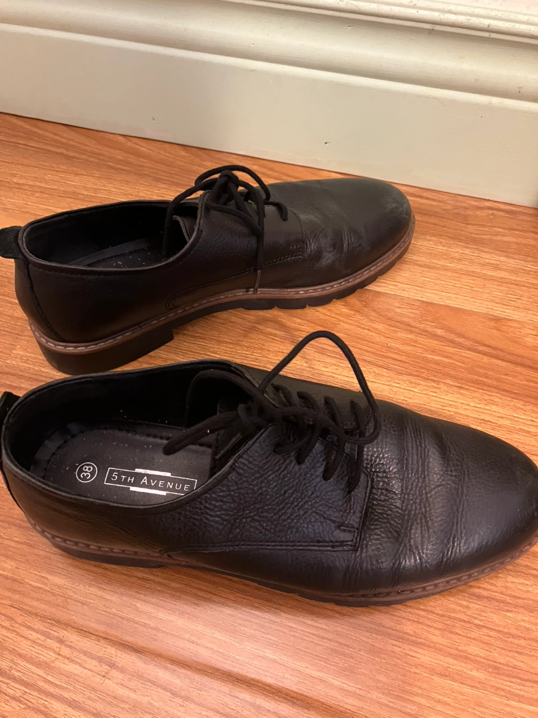 Women’s leather dress shoes black matte size 7.5 - photo 2