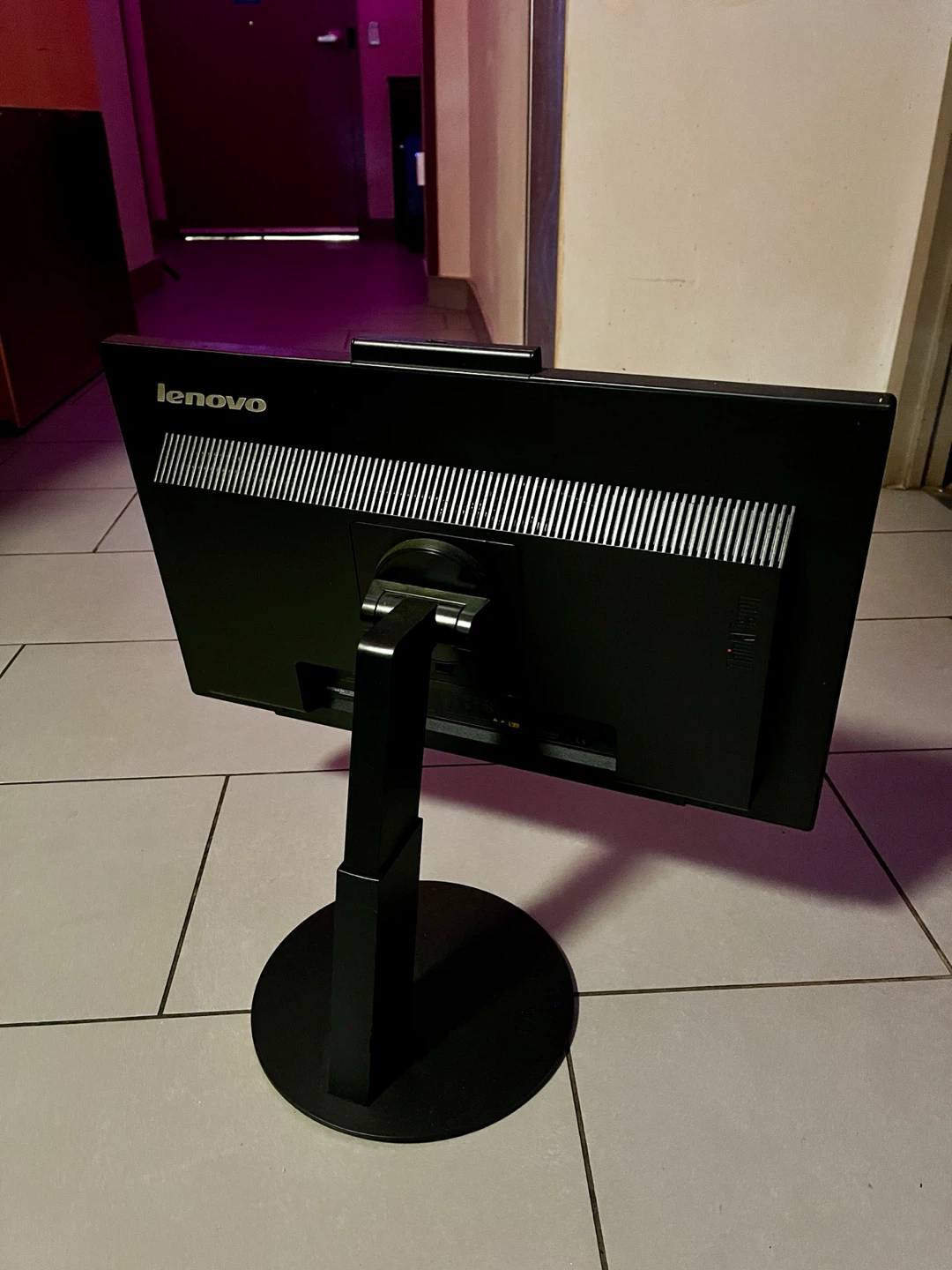 Lenovo ThinkVision Computer Monitor - photo 2