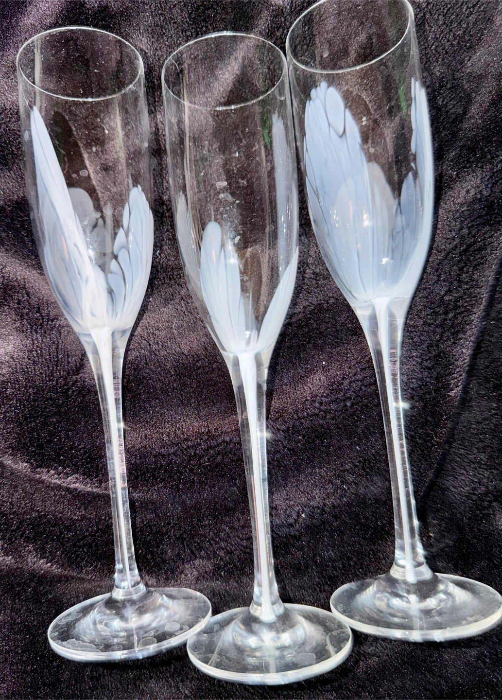 Set of 6 Hand-Blown White Feather Design Champagne Flutes - photo 2
