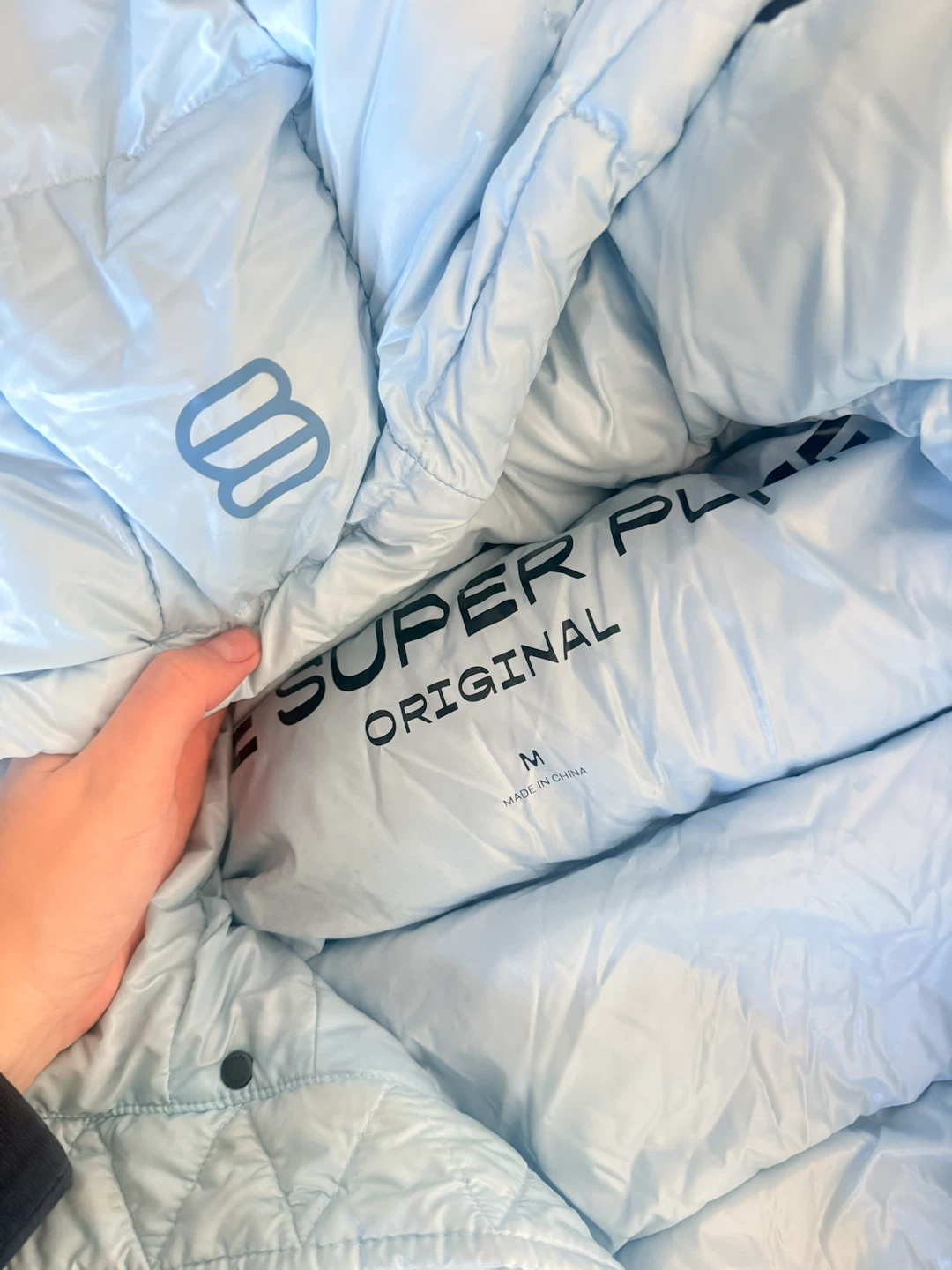 Aritzia Super Puff Jacket | Size M 🥶 - photo 2