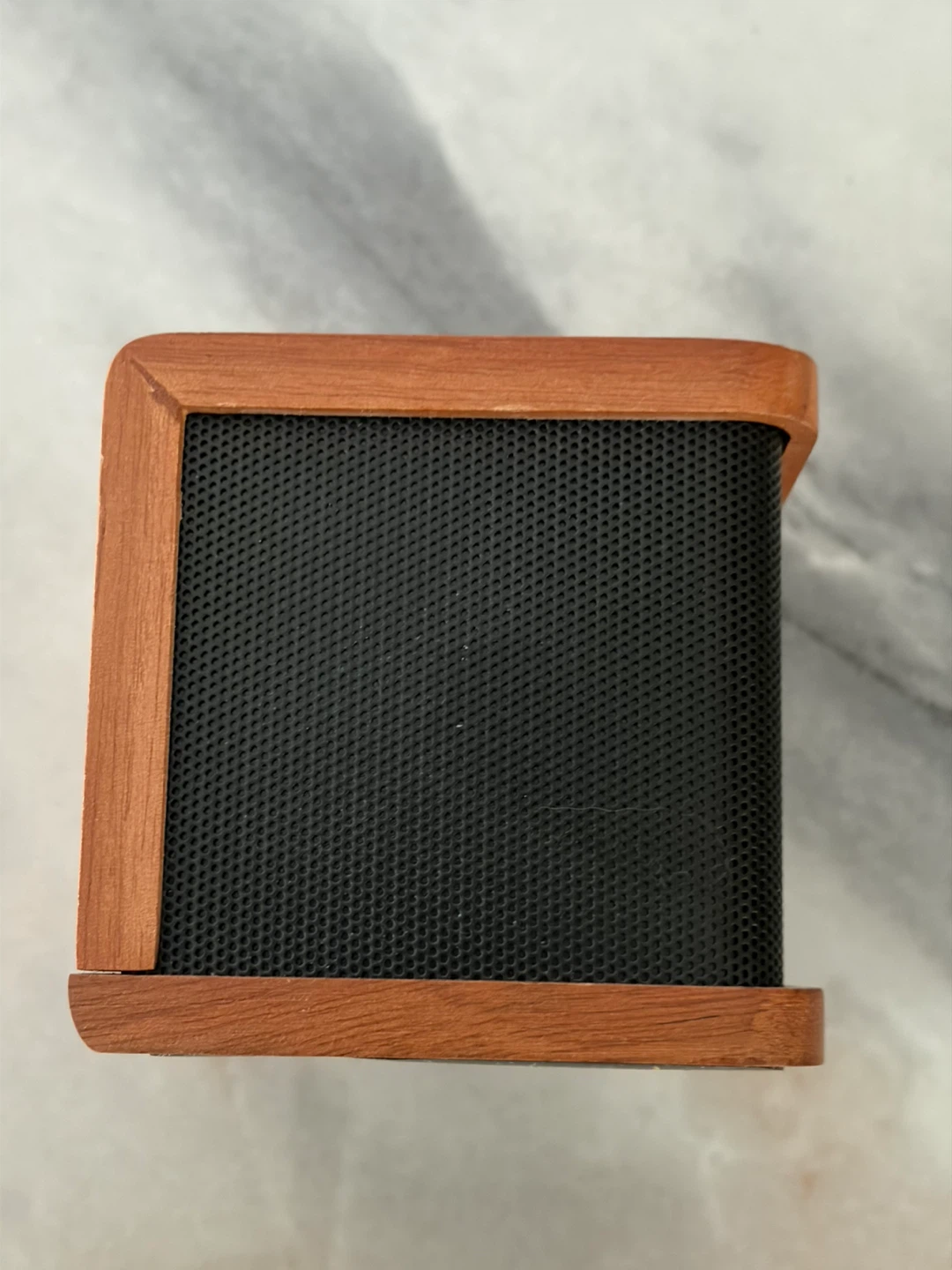 Delta branded wooden bluetooth speaker - photo 3