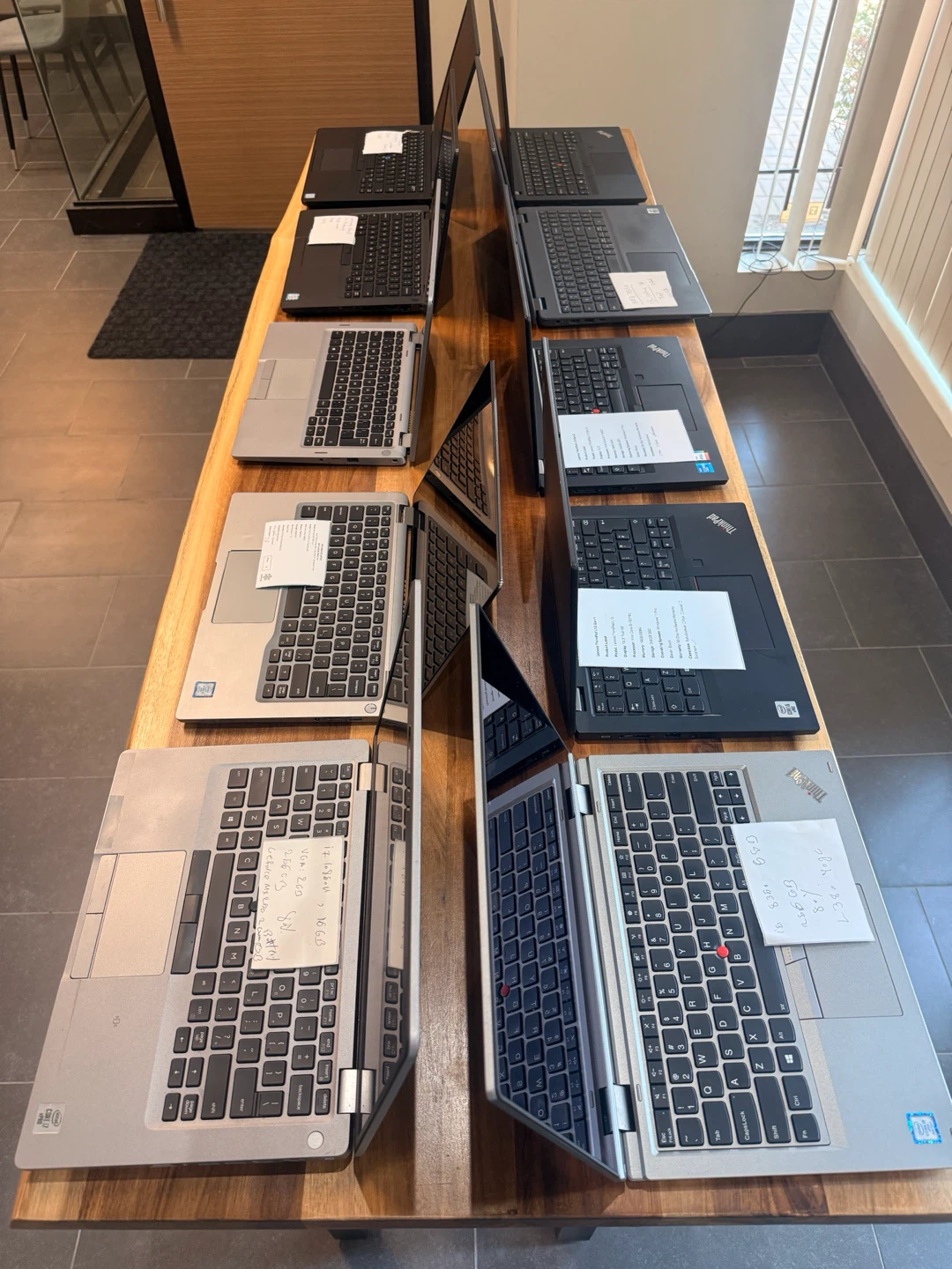 Laptop on clearance, - photo 2